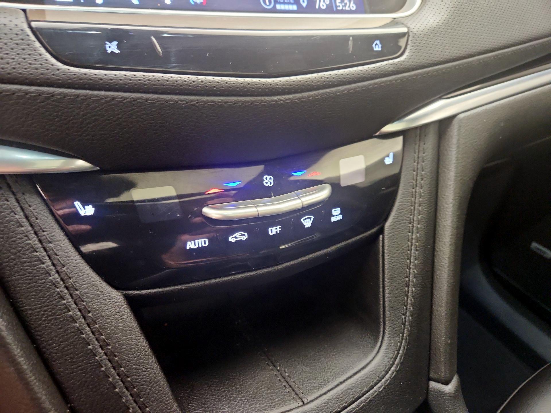 Thumbnail: 2024 Cadillac XT6 - 16