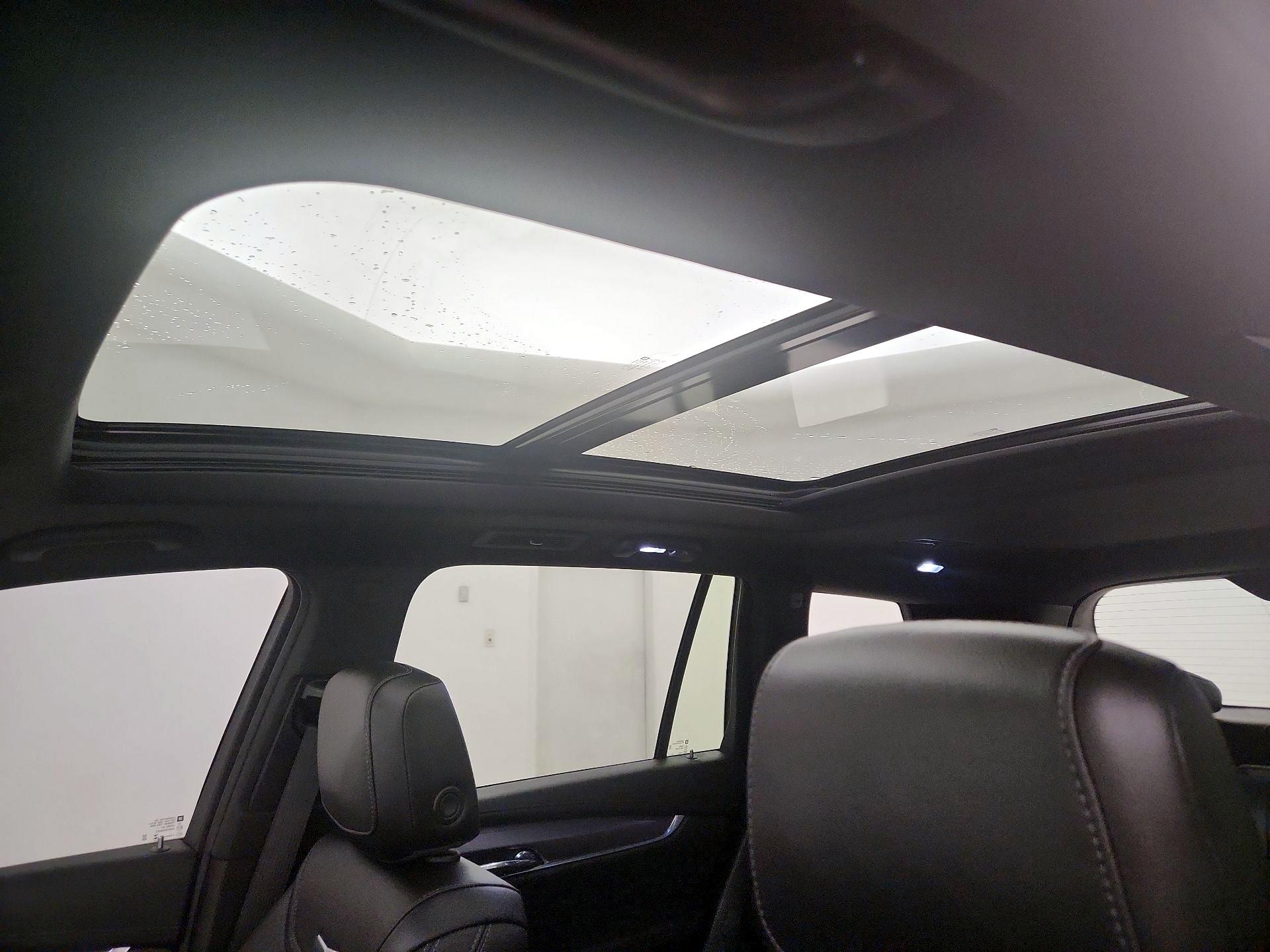 Thumbnail: 2024 Cadillac XT6 - 19