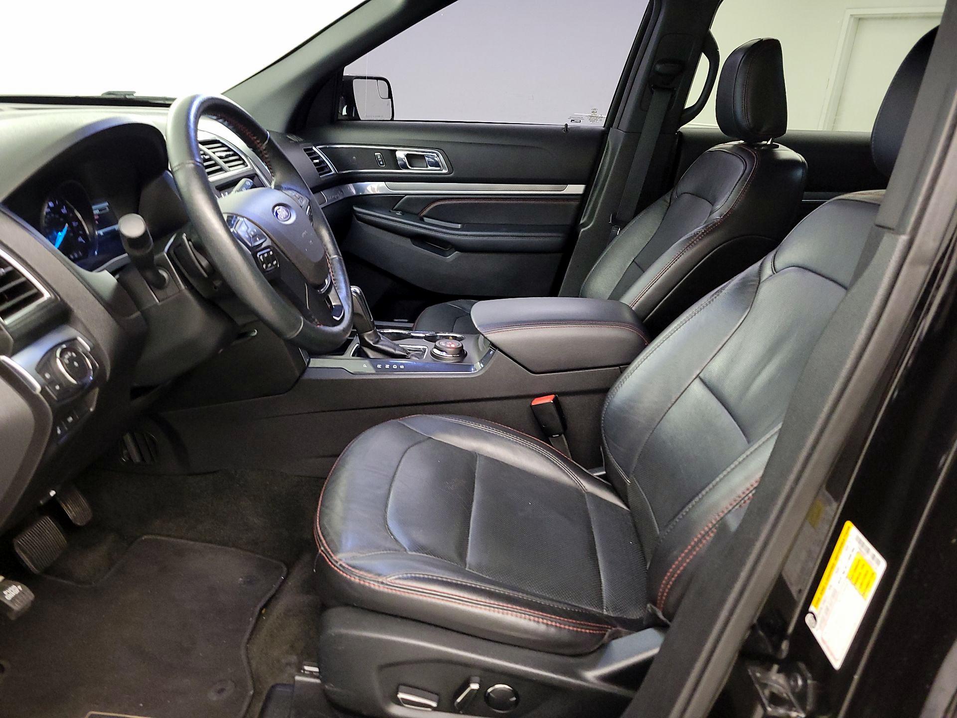 Thumbnail: 2018 Ford Explorer - 11