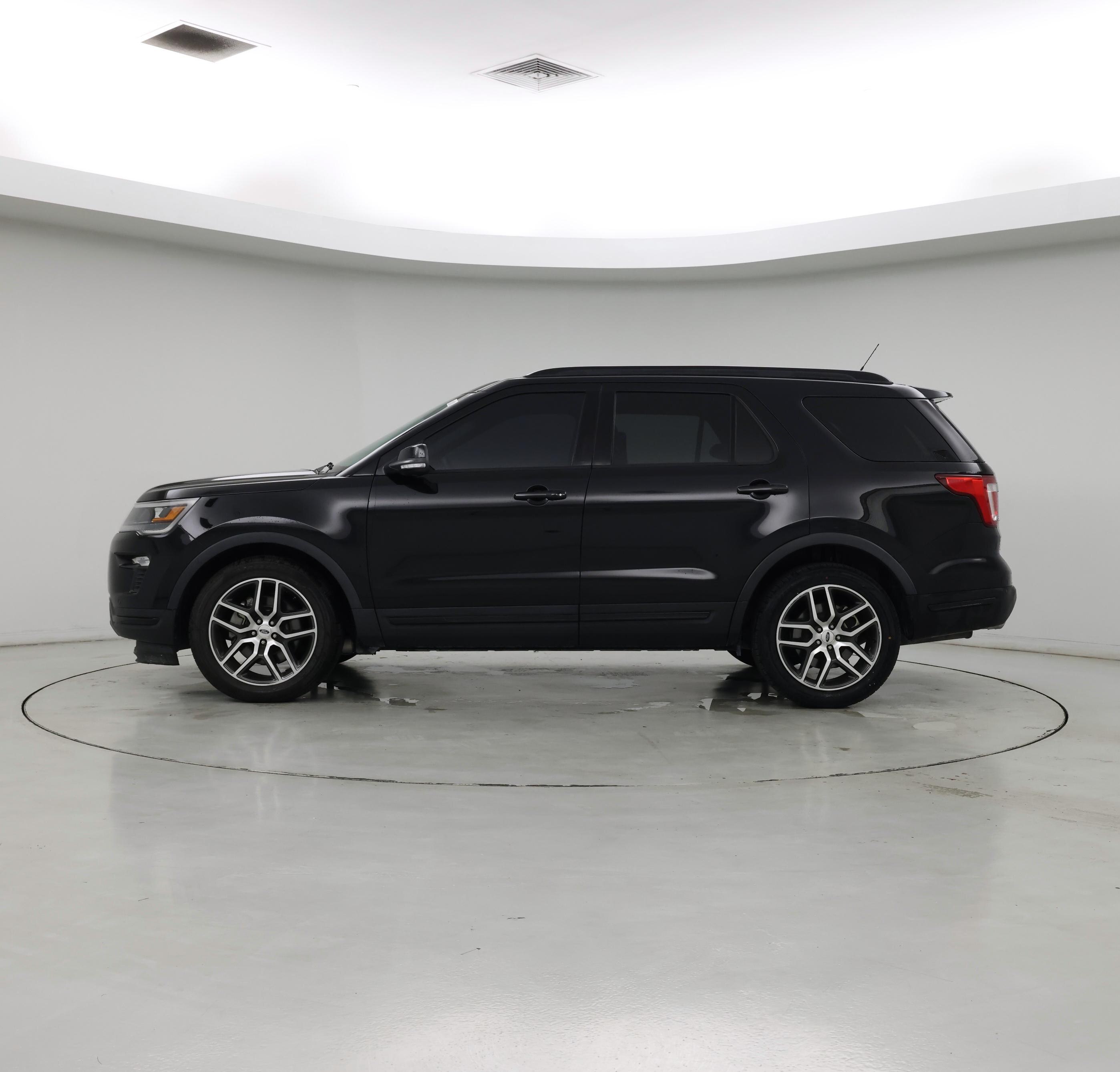 Thumbnail: 2018 Ford Explorer - 3