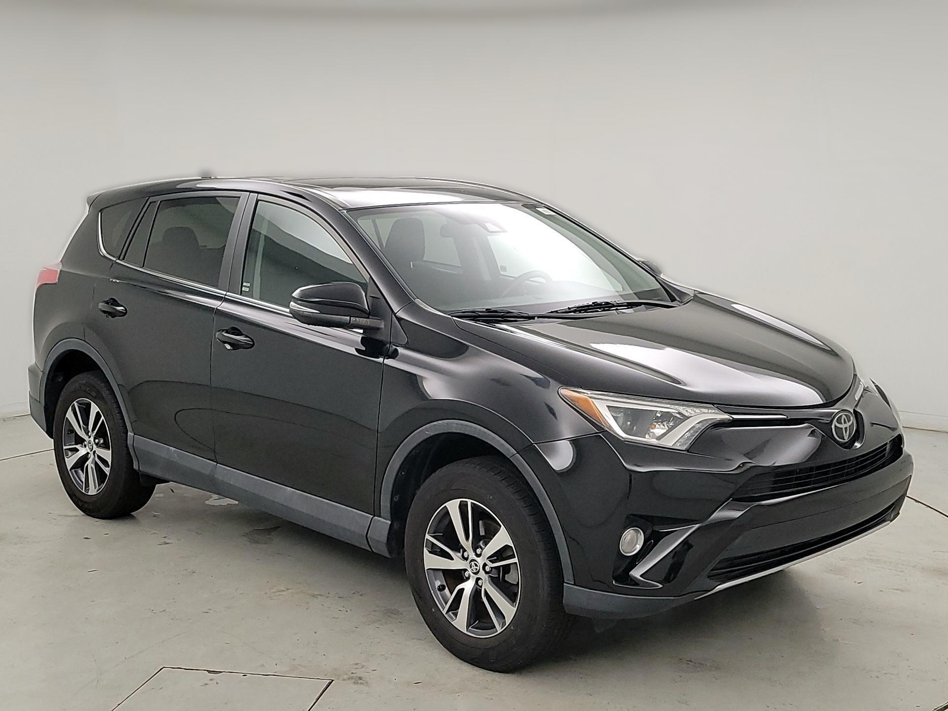 Thumbnail: 2018 Toyota RAV4 - 1