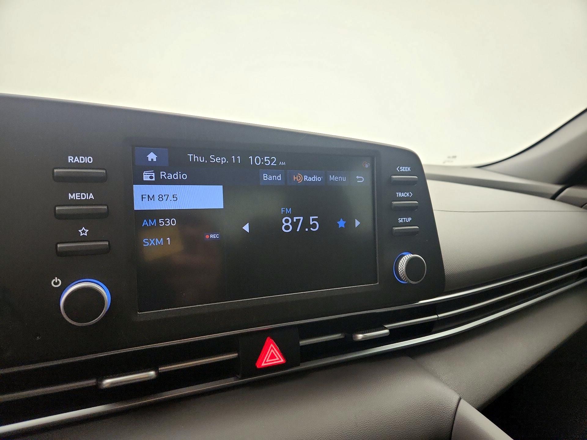Thumbnail: 2022 Hyundai Elantra - 15