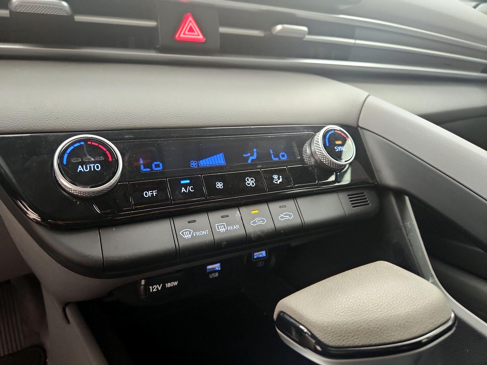 Thumbnail: 2022 Hyundai Elantra - 16