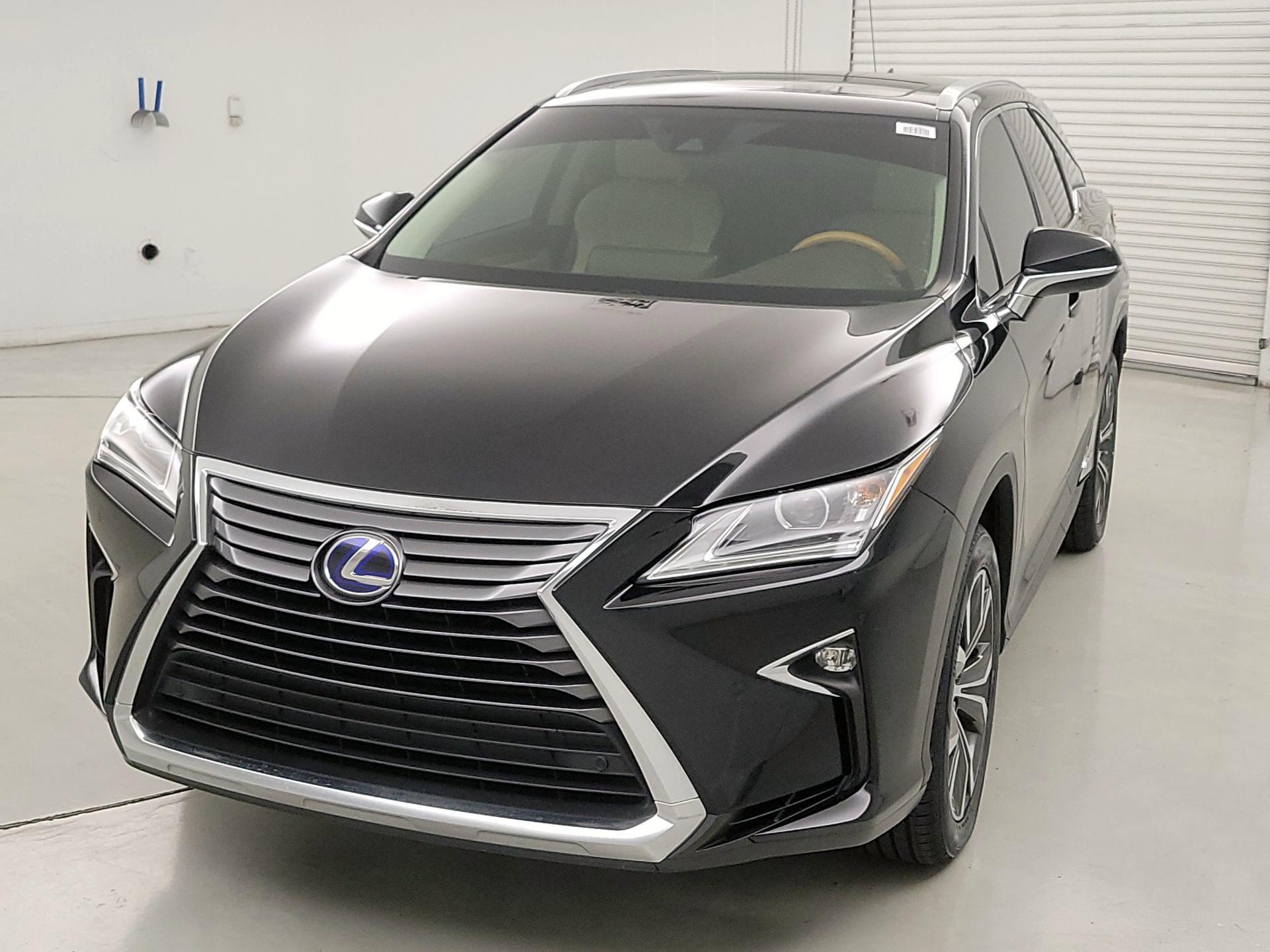 Thumbnail: 2019 Lexus RX - 3