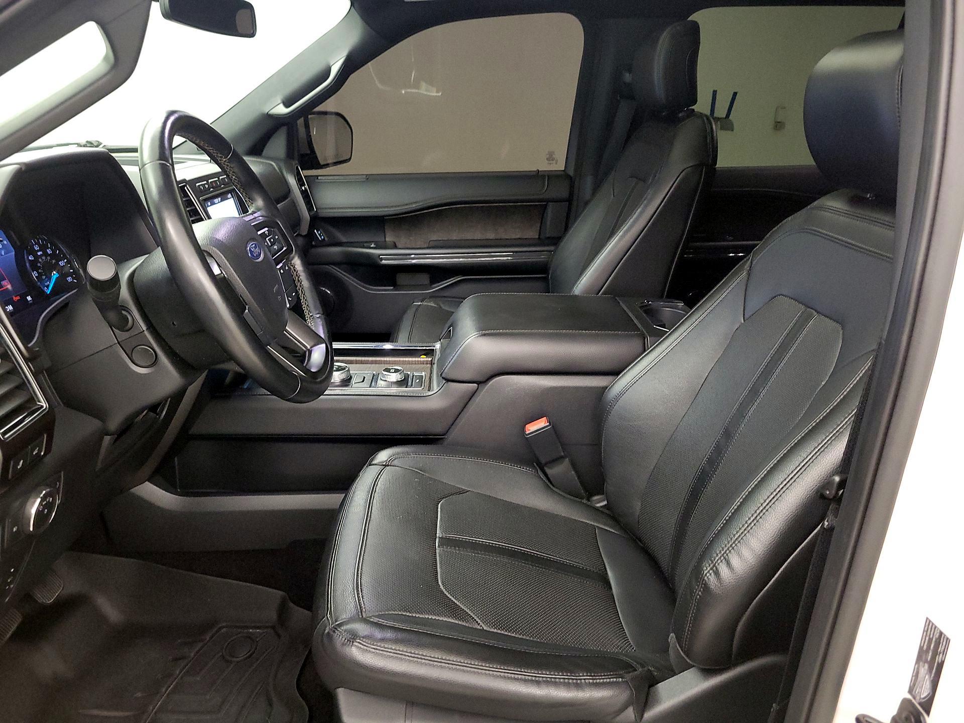 Thumbnail: 2019 Ford Expedition - 9