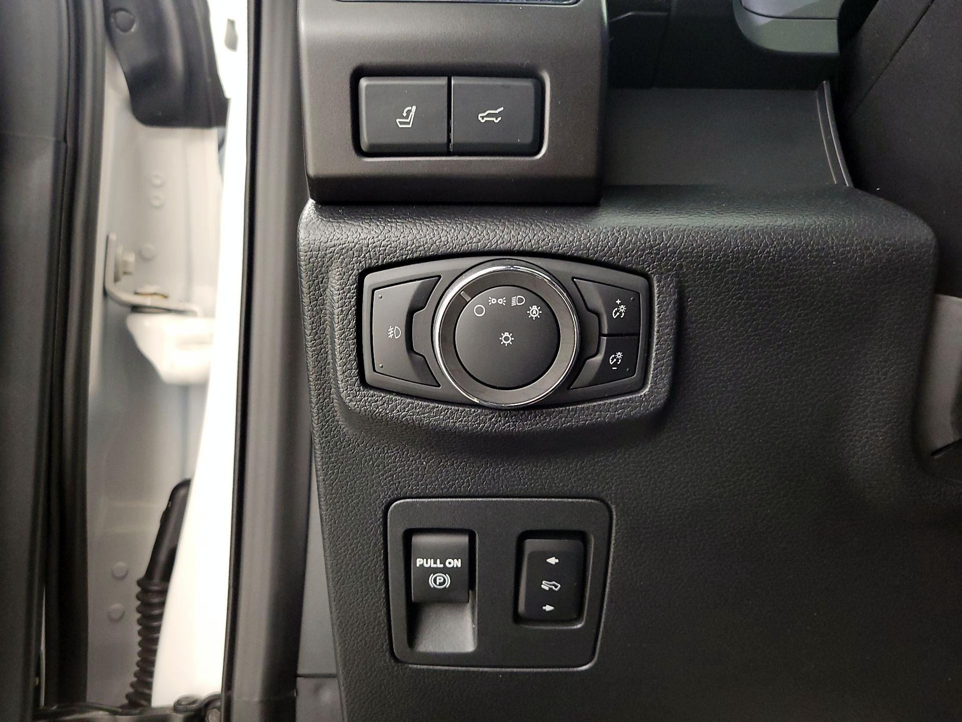 Thumbnail: 2019 Ford Expedition - 11
