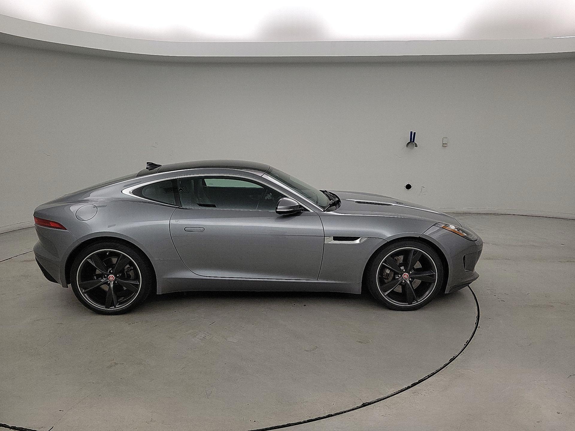 Thumbnail: 2015 Jaguar F-Type - 4