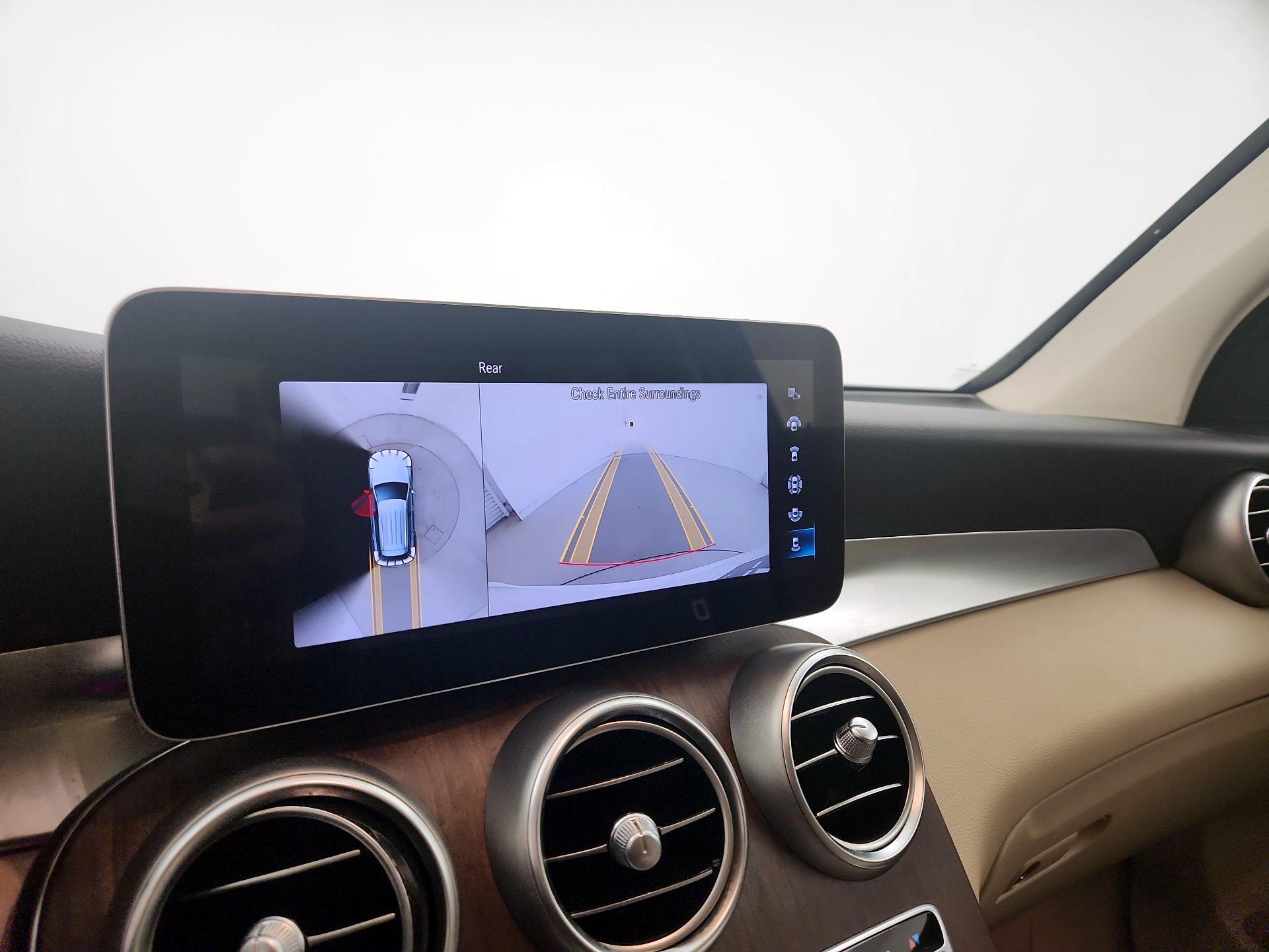 Thumbnail: 2021 Mercedes-Benz GLC - 14