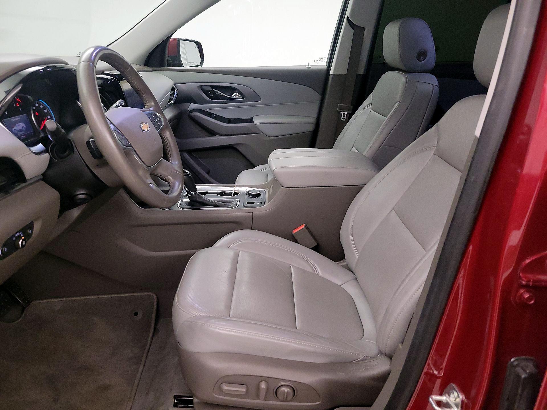 Thumbnail: 2020 Chevrolet Traverse - 9