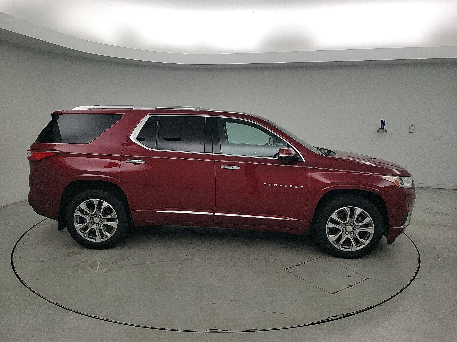 Thumbnail: 2020 Chevrolet Traverse - 4
