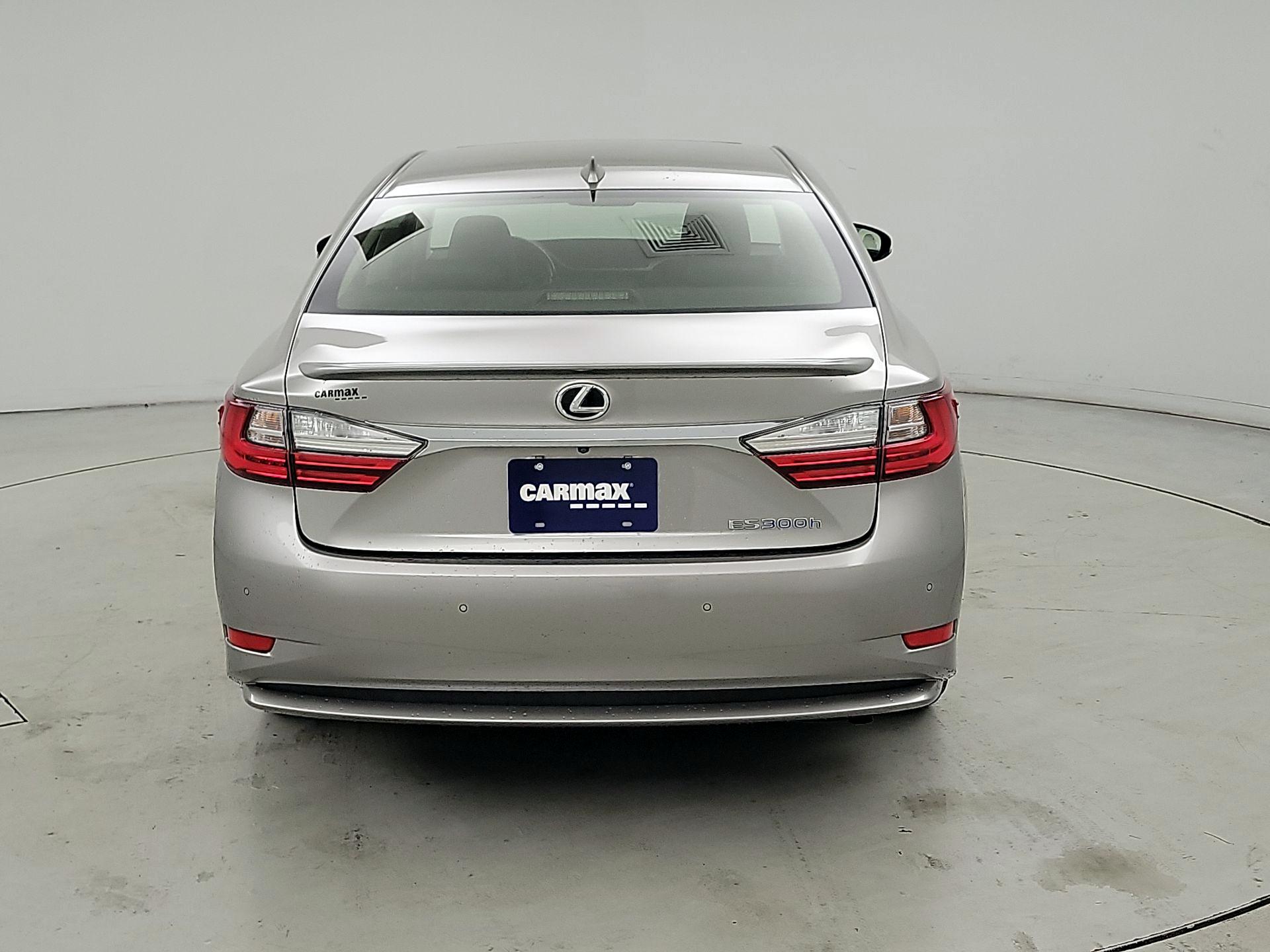 Thumbnail: 2016 Lexus ES - 6