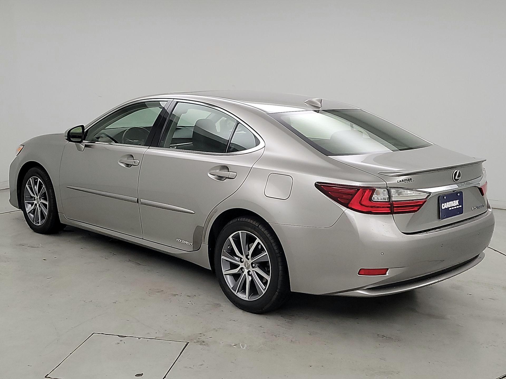 Thumbnail: 2016 Lexus ES - 7