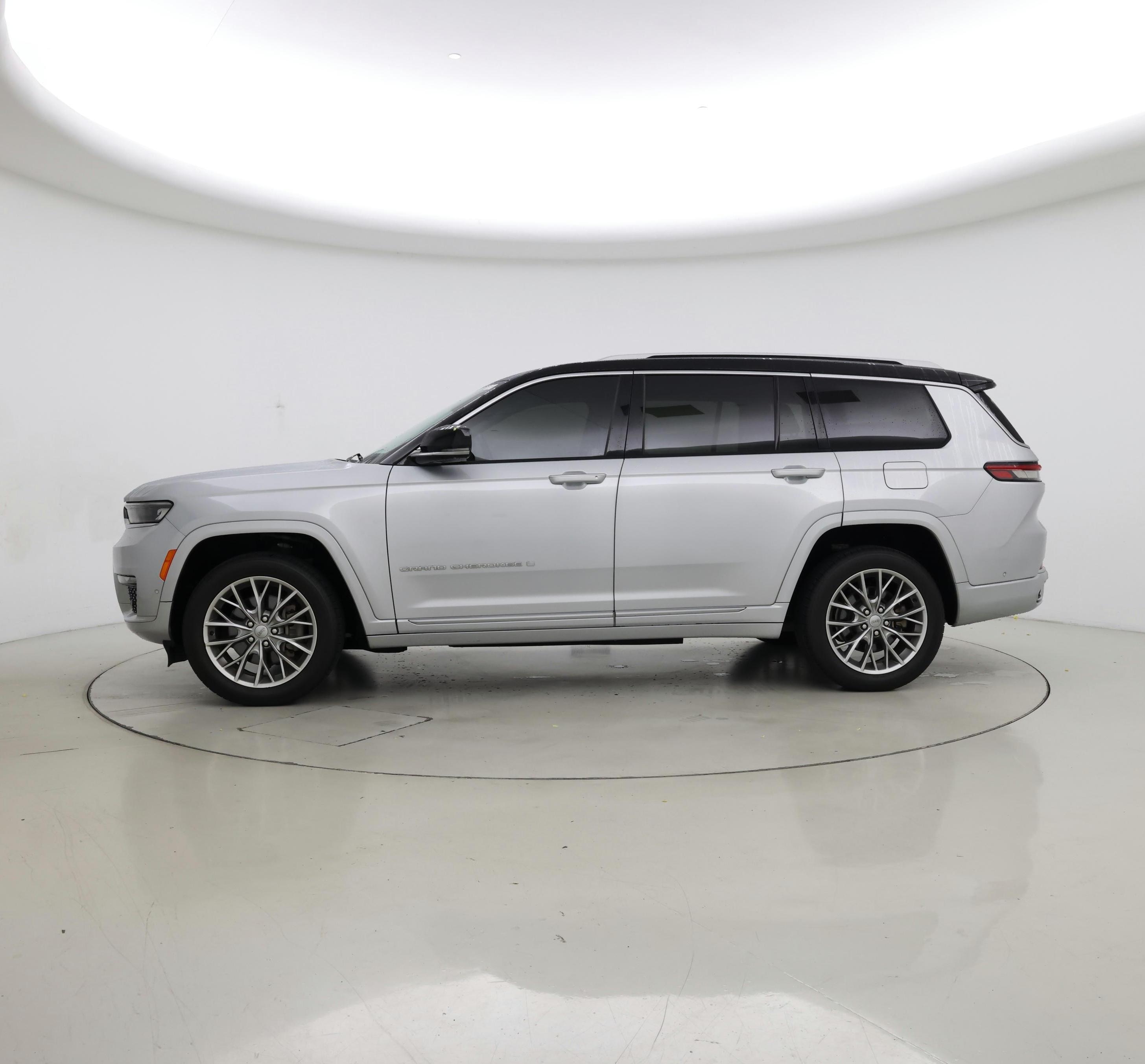 Thumbnail: 2022 Jeep Grand Cherokee L - 3