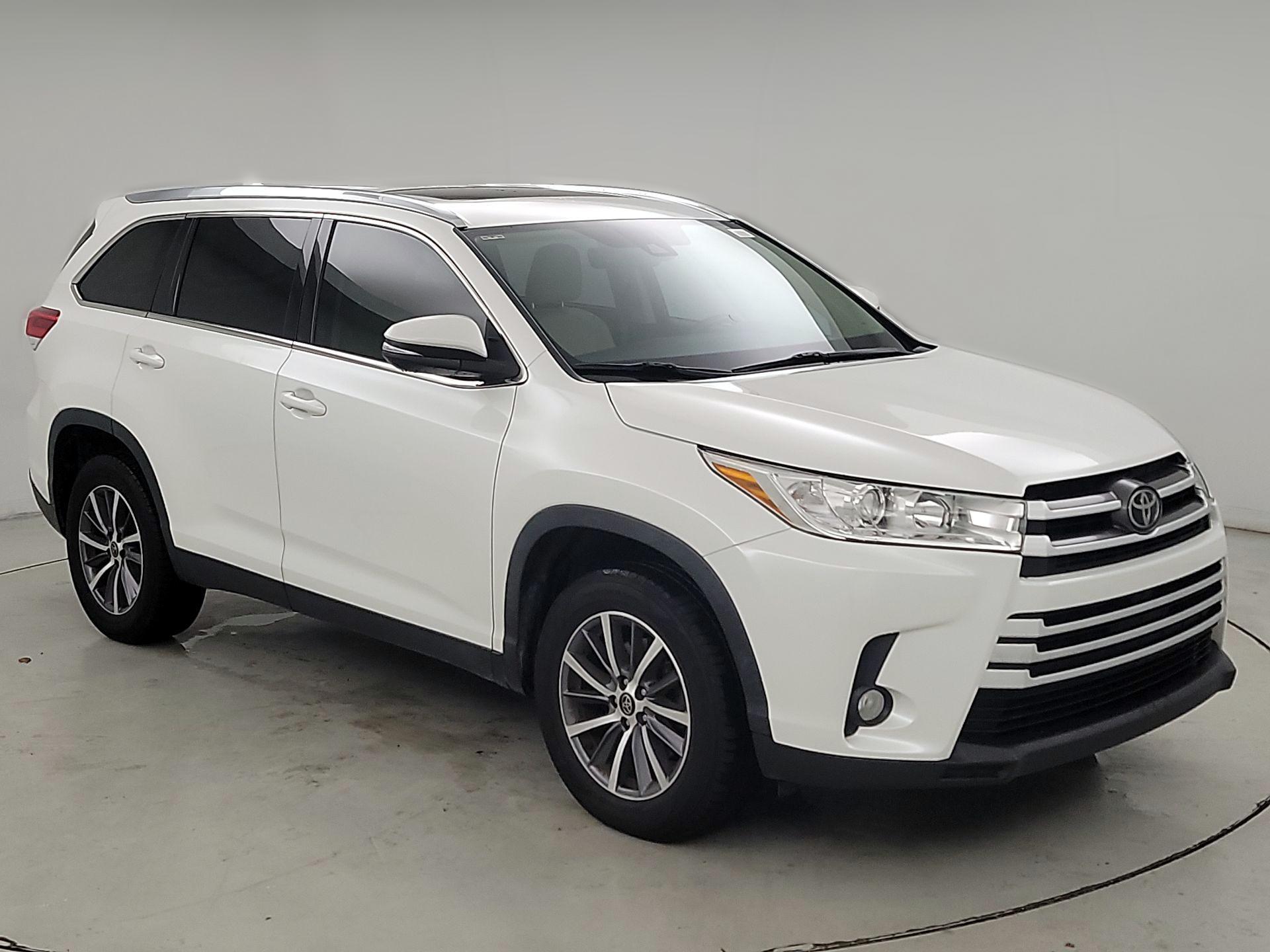 Thumbnail: 2019 Toyota Highlander - 1