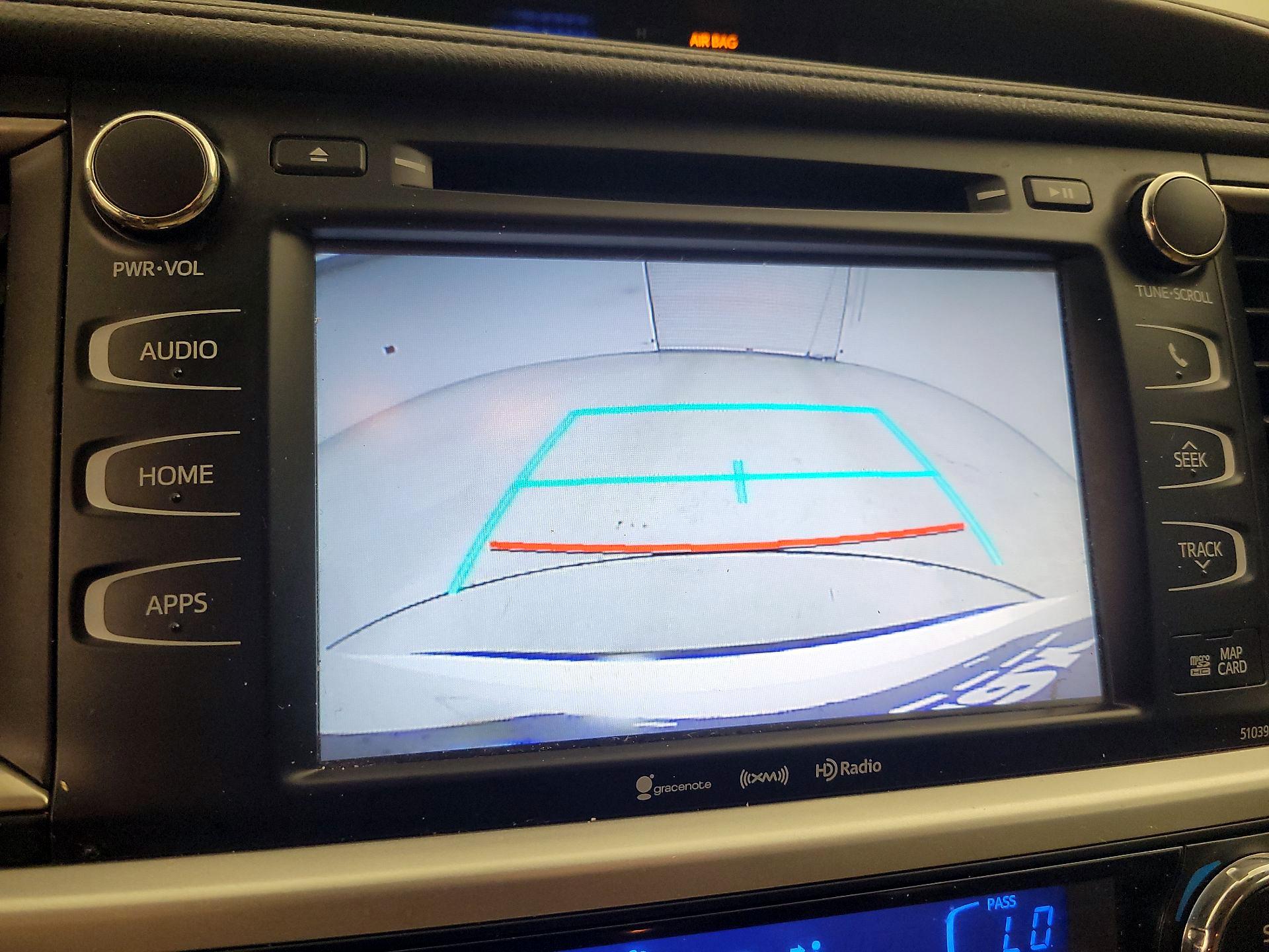 Thumbnail: 2019 Toyota Highlander - 12