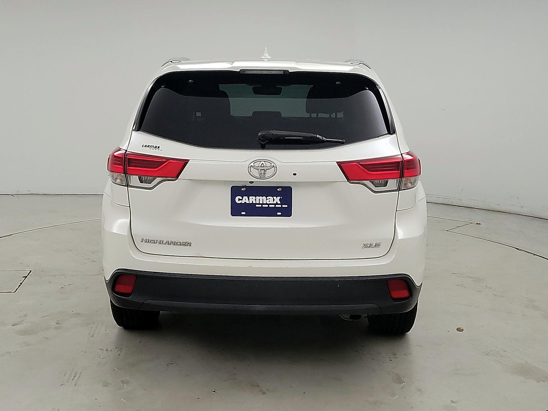 Thumbnail: 2019 Toyota Highlander - 6