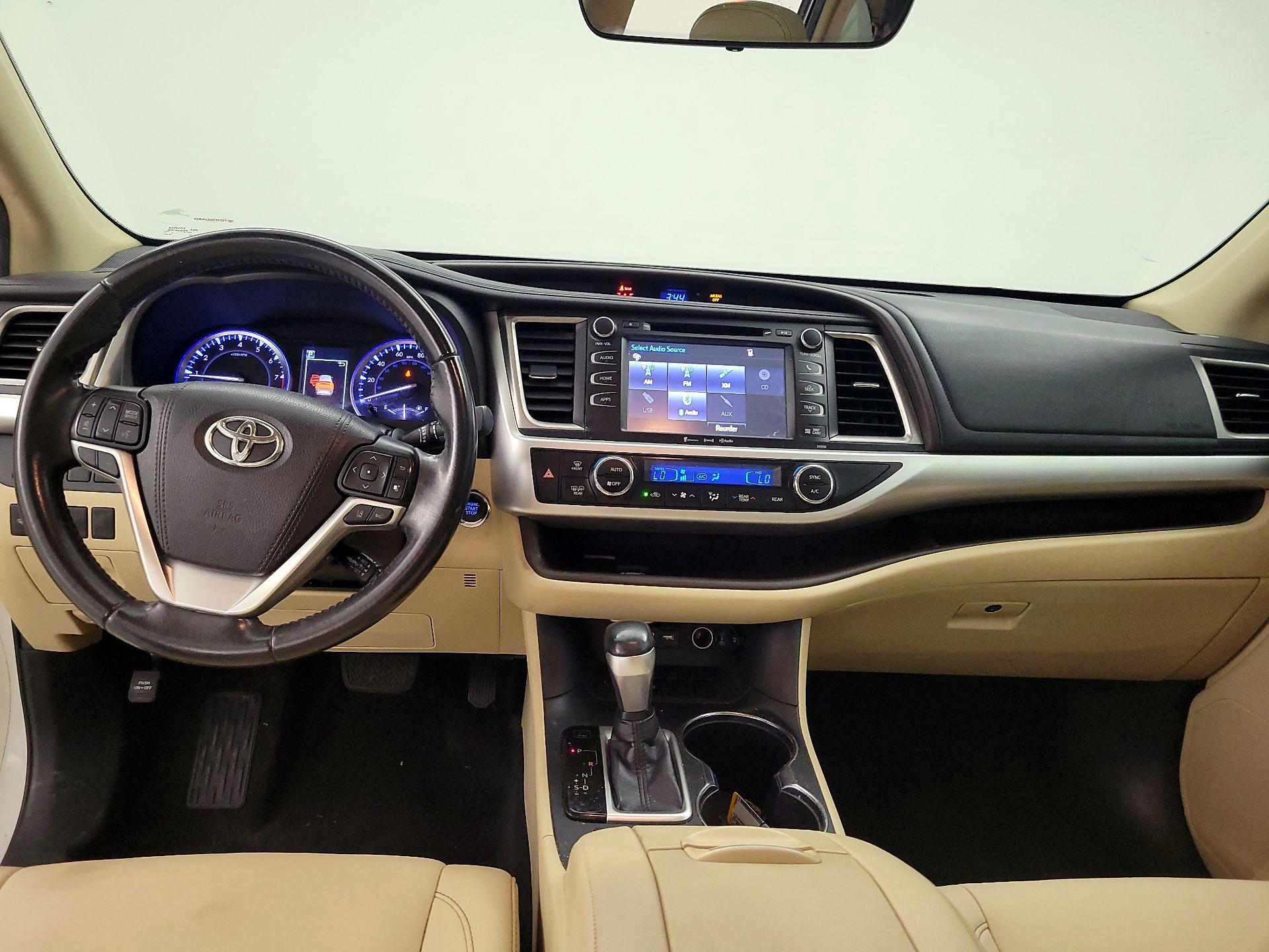 Thumbnail: 2019 Toyota Highlander - 8