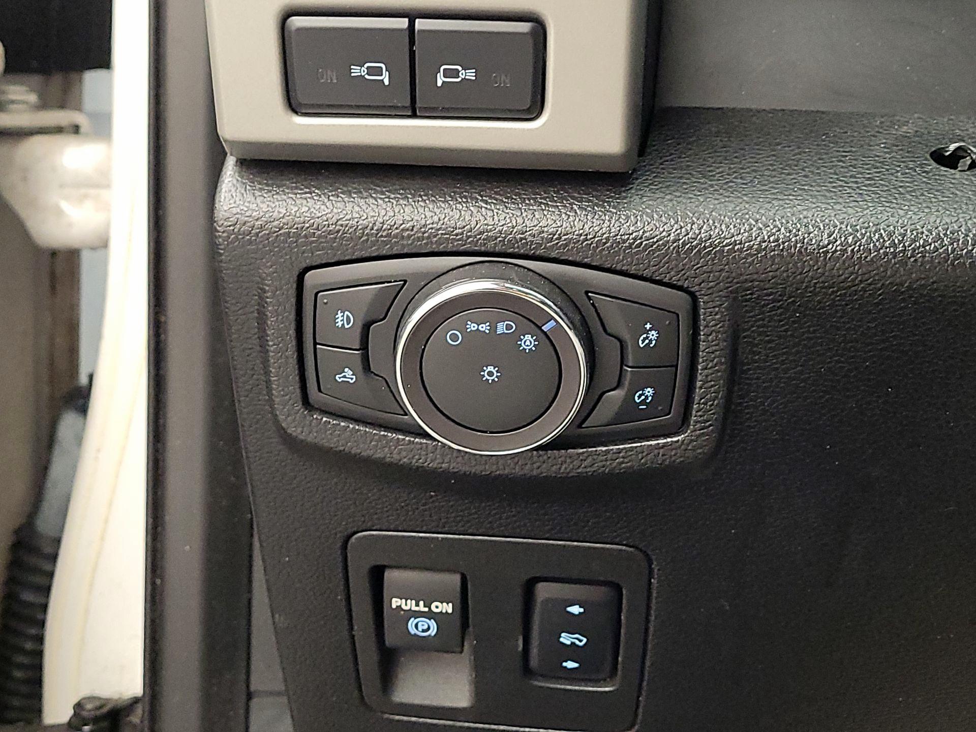 Thumbnail: 2019 Ford F-150 - 13