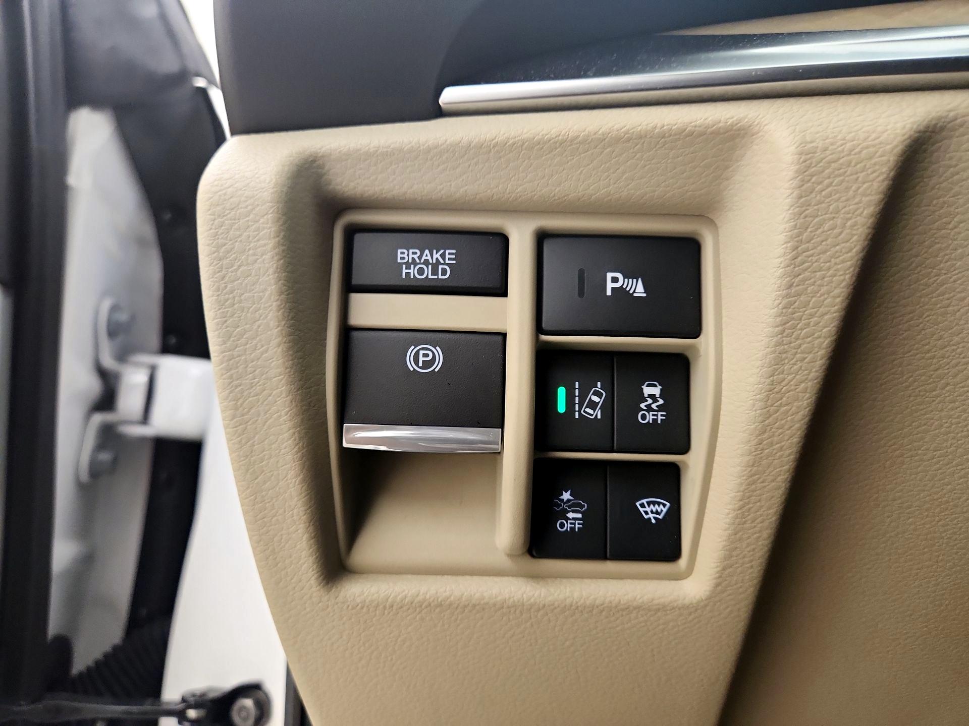 Thumbnail: 2020 Acura MDX - 13