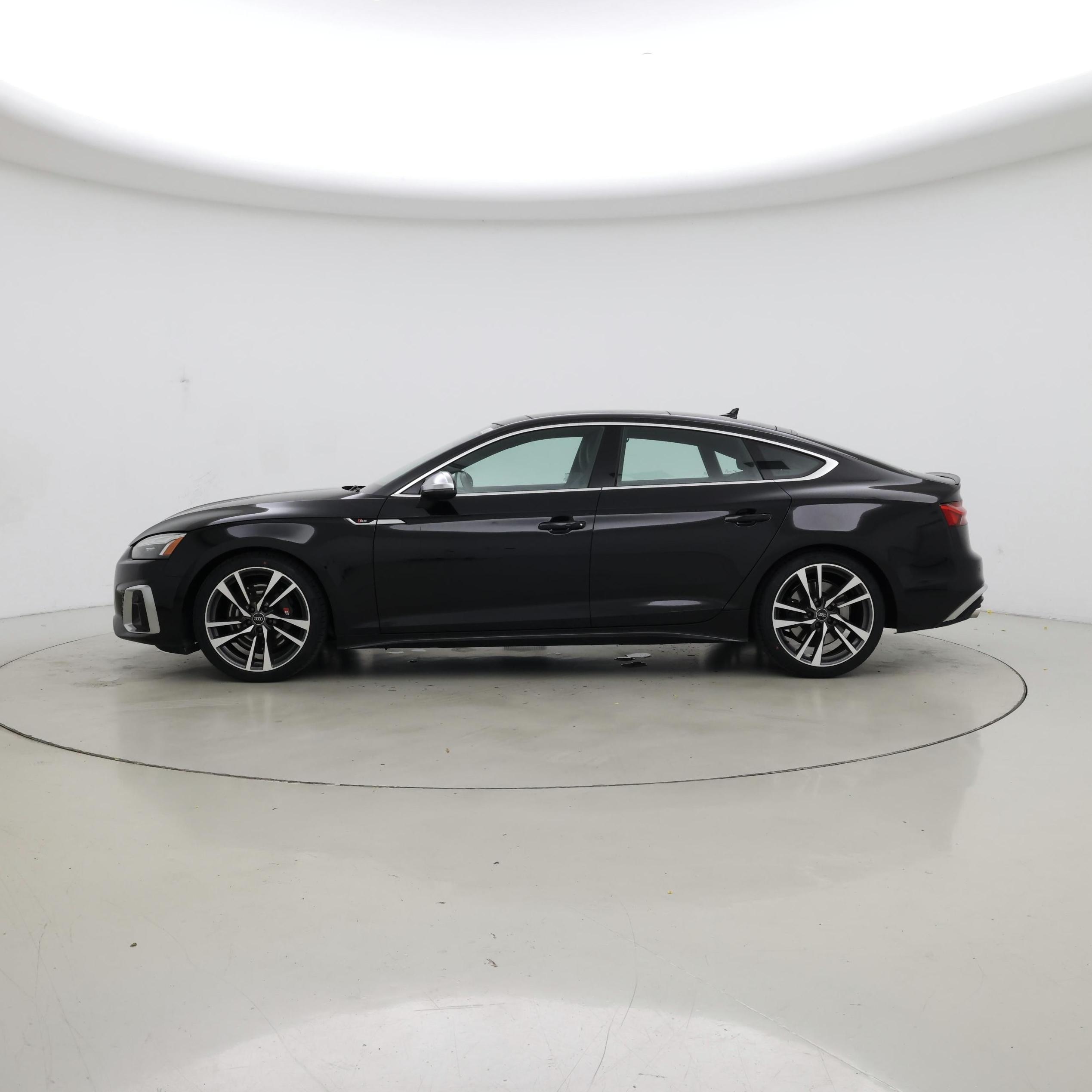 Thumbnail: 2021 Audi S5 - 3