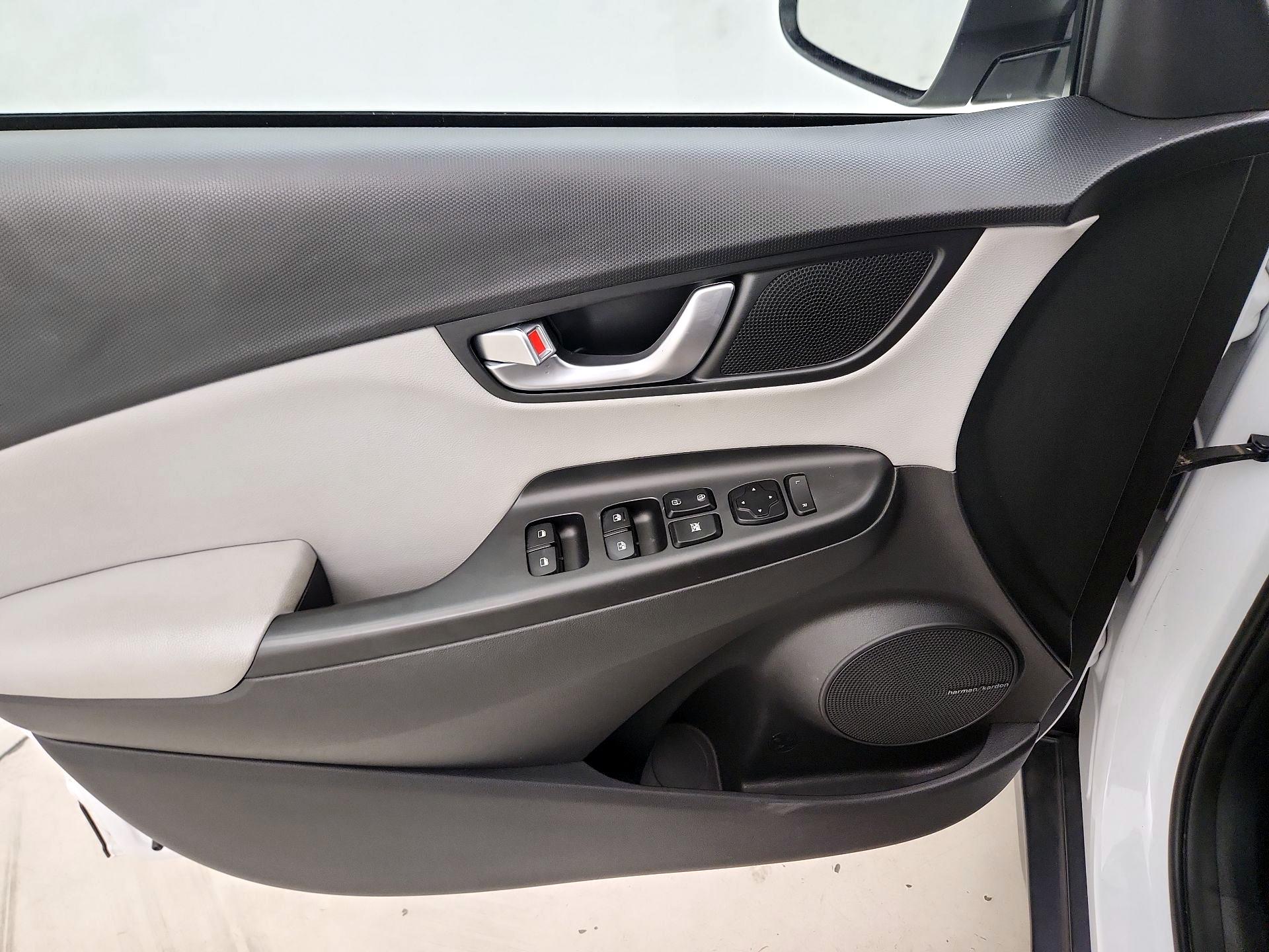 Thumbnail: 2022 Hyundai Kona - 12