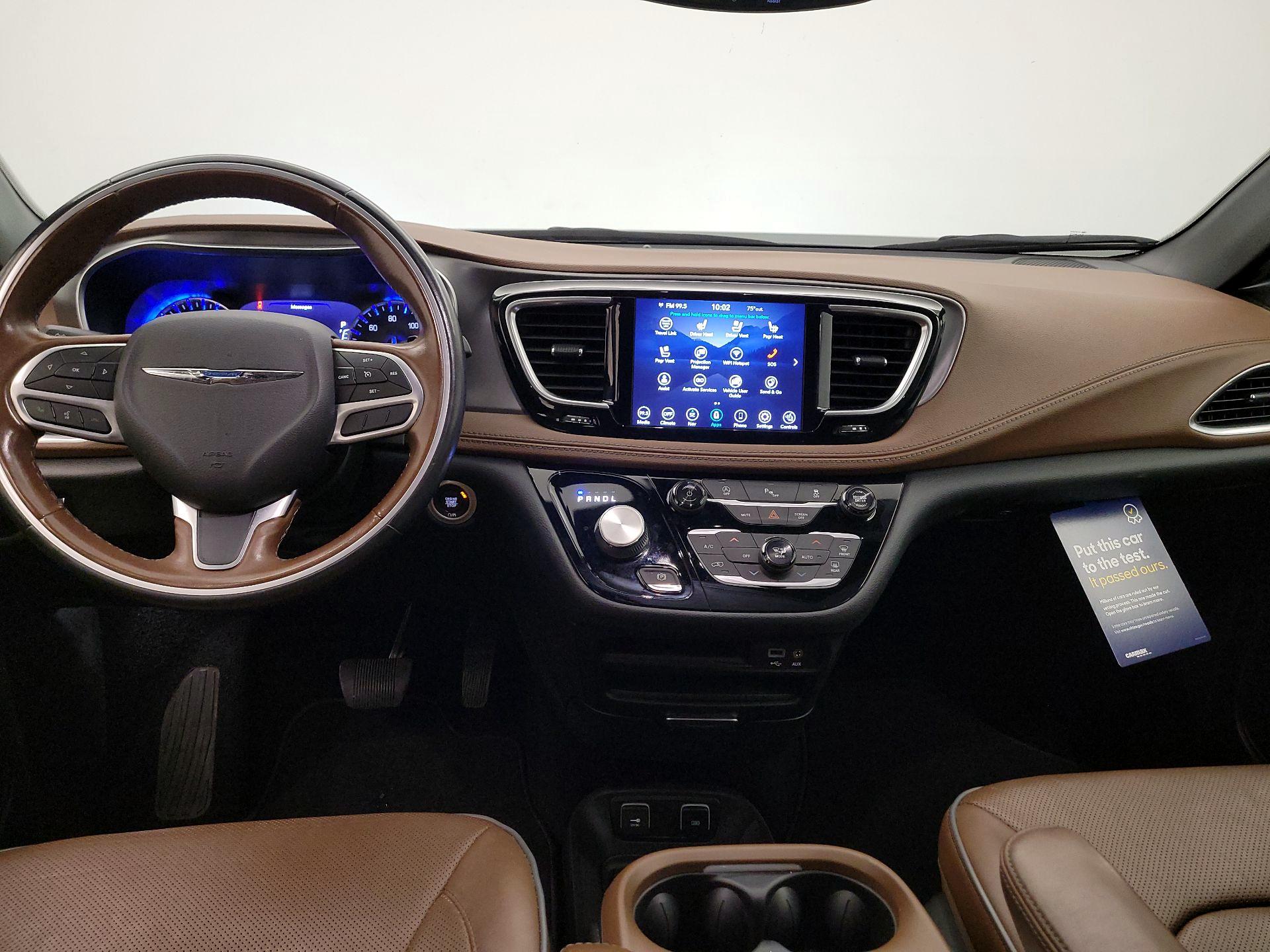 Thumbnail: 2020 Chrysler Pacifica - 9