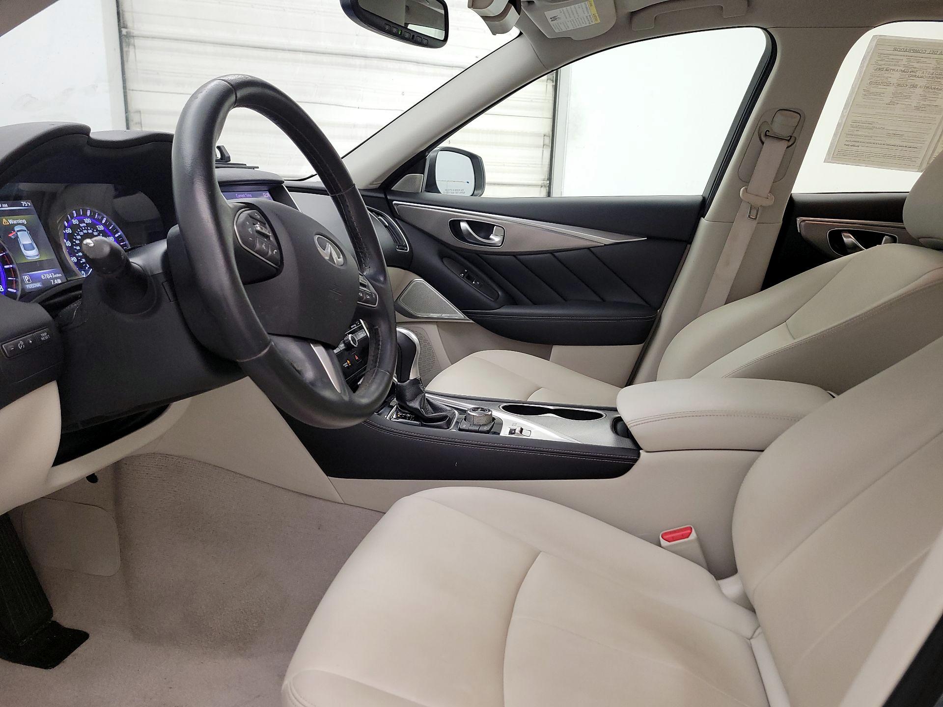Thumbnail: 2017 INFINITI Q50 - 11