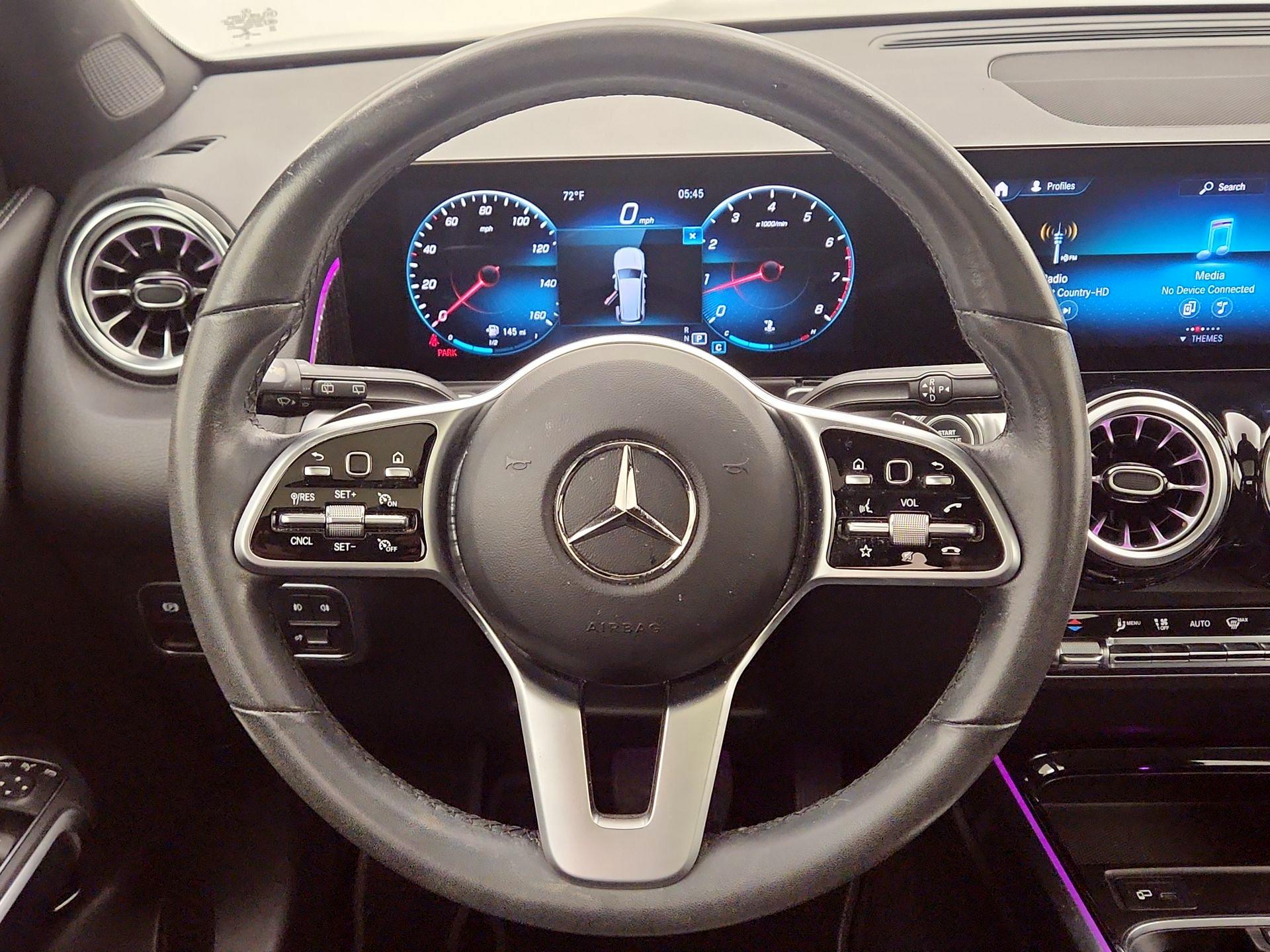 Thumbnail: 2022 Mercedes-Benz GLB - 10