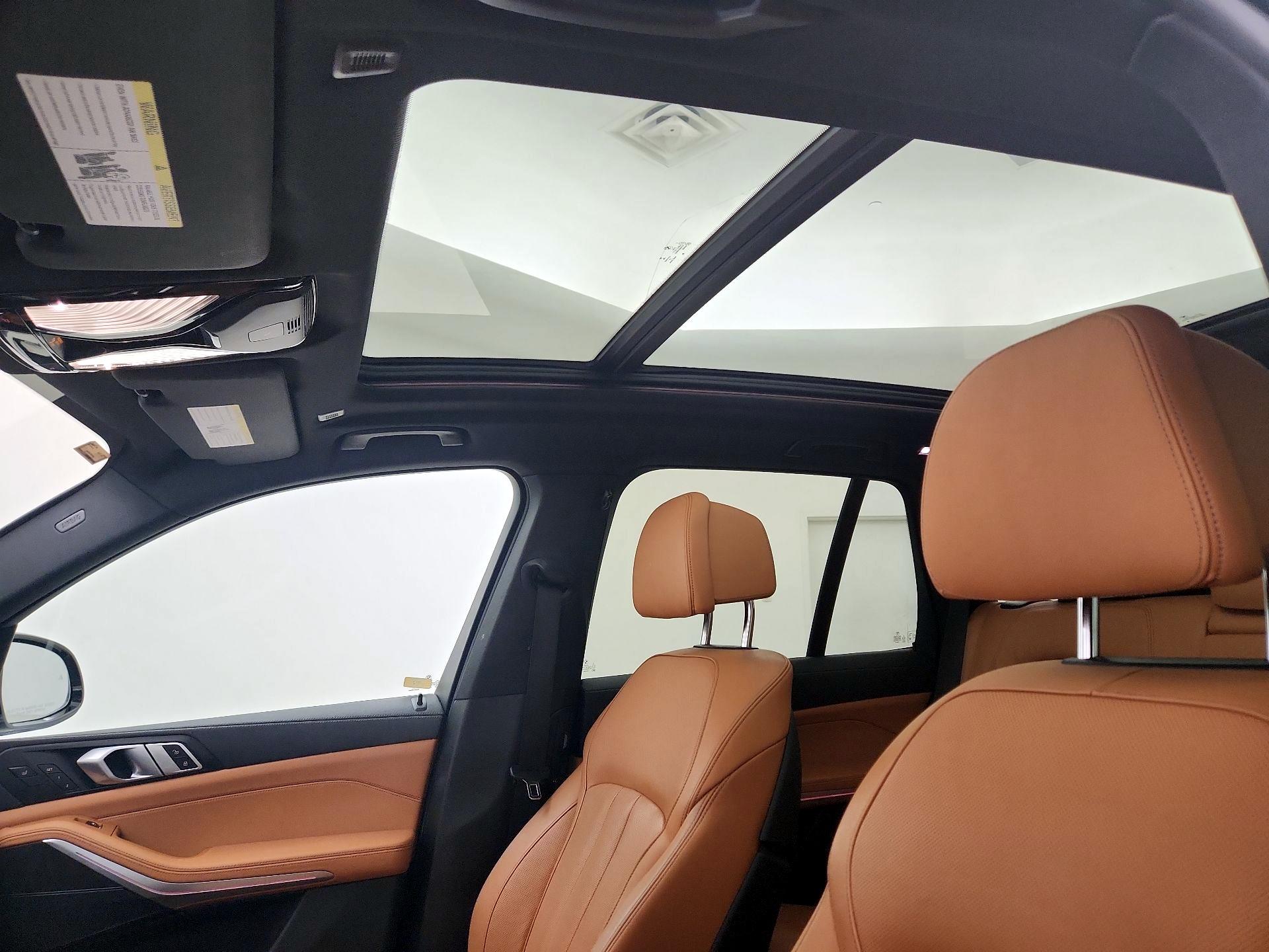 Thumbnail: 2022 BMW X5 - 20