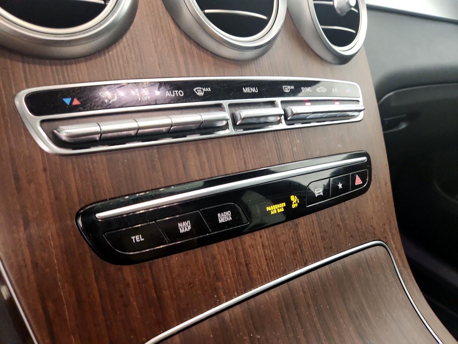 Thumbnail: 2020 Mercedes-Benz GLC - 17