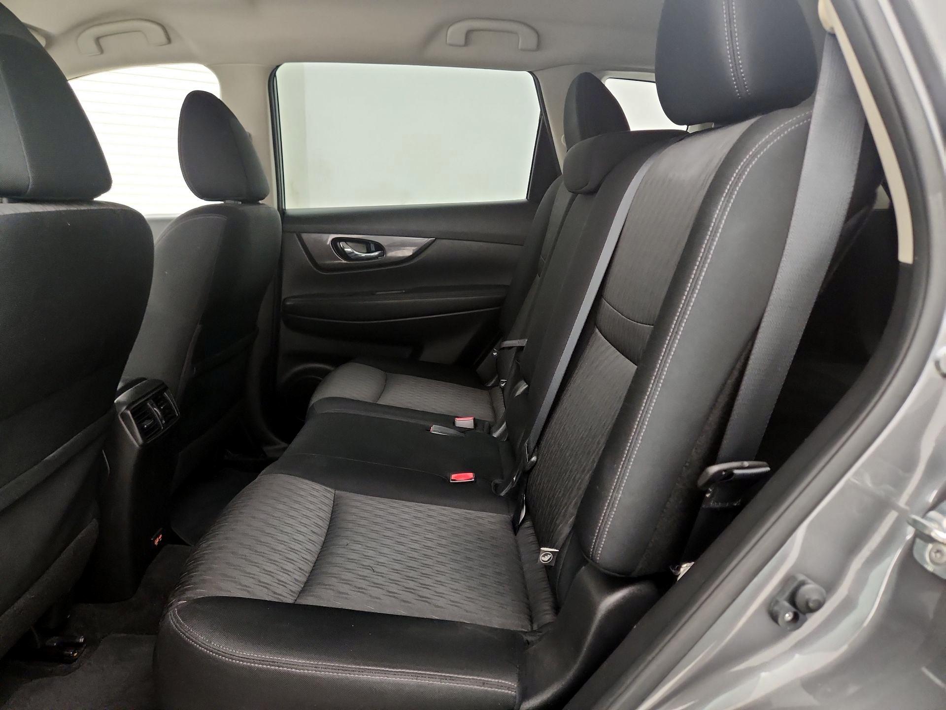 Thumbnail: 2019 Nissan Rogue - 19