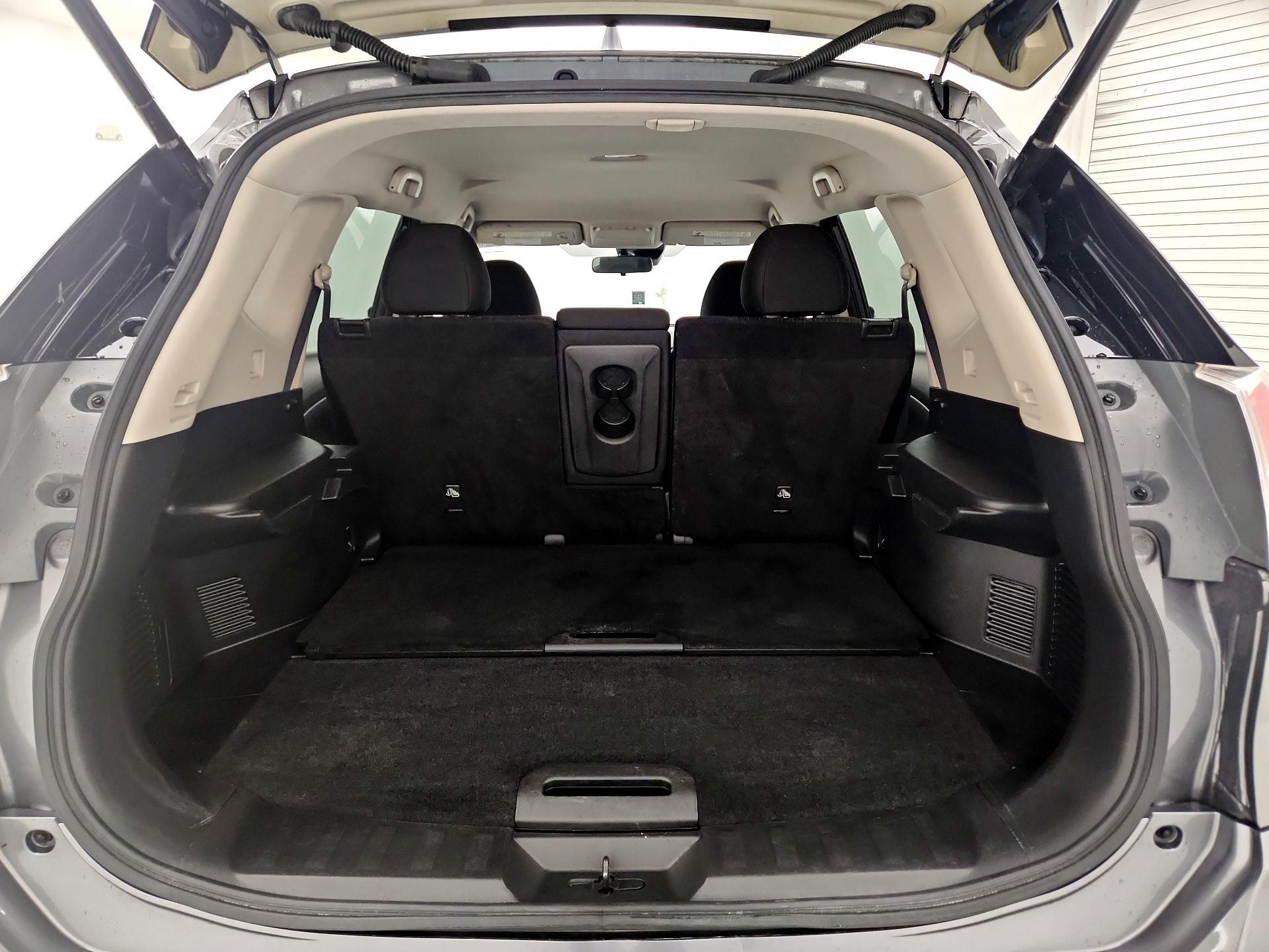 Thumbnail: 2019 Nissan Rogue - 20