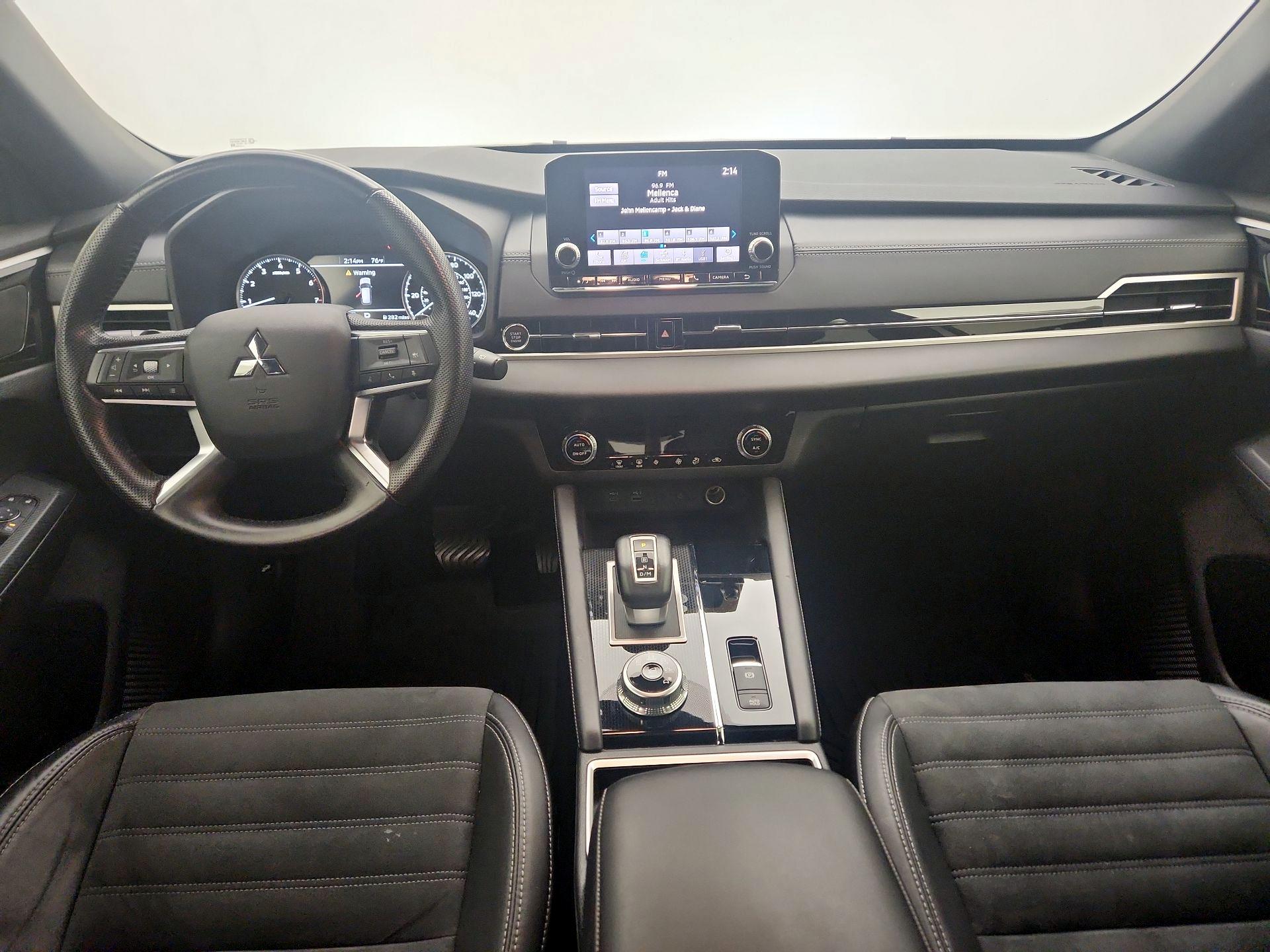 Thumbnail: 2022 Mitsubishi Outlander - 9