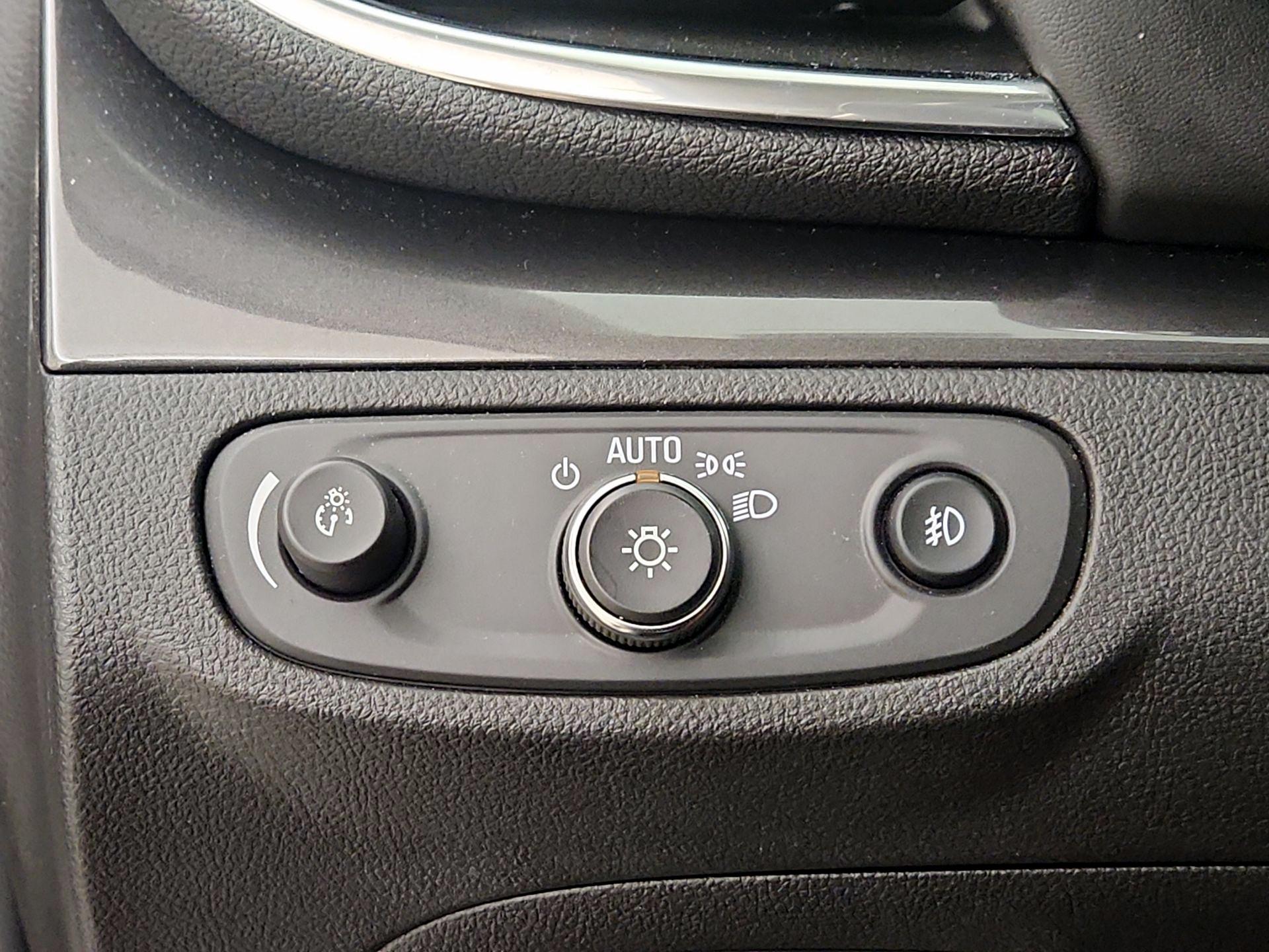 Thumbnail: 2018 Buick Encore - 13