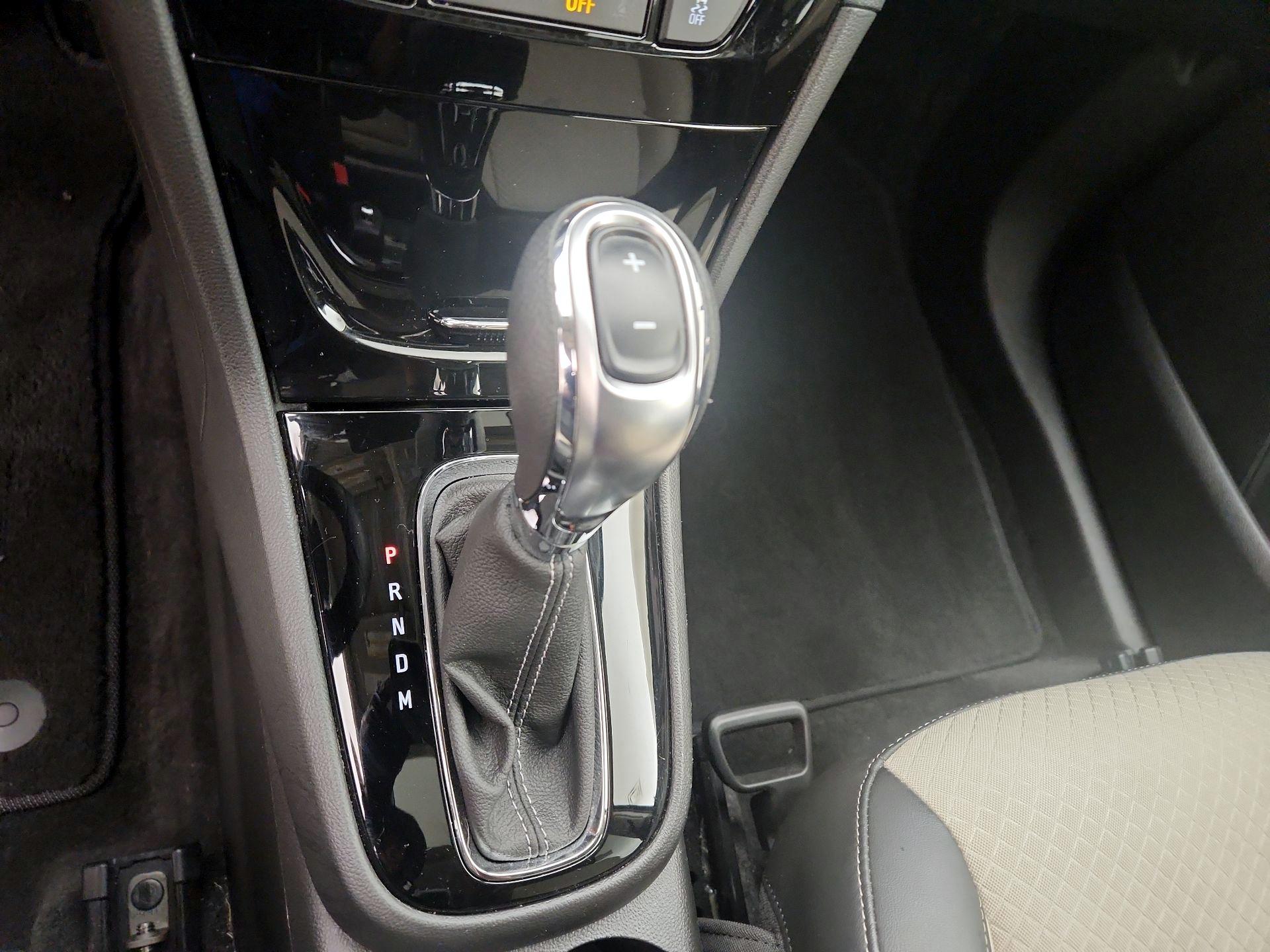 Thumbnail: 2018 Buick Encore - 17