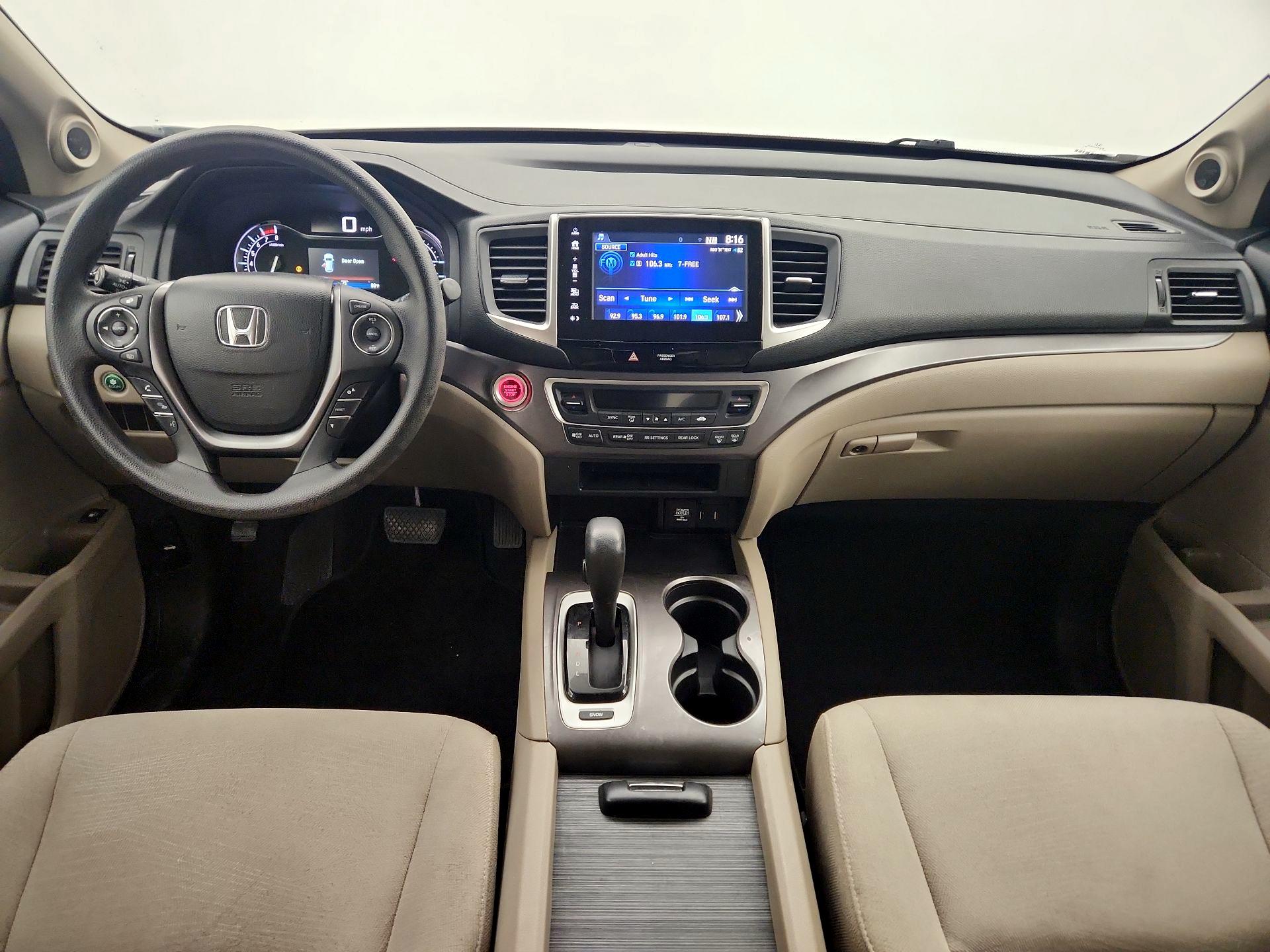 Thumbnail: 2017 Honda Pilot - 9
