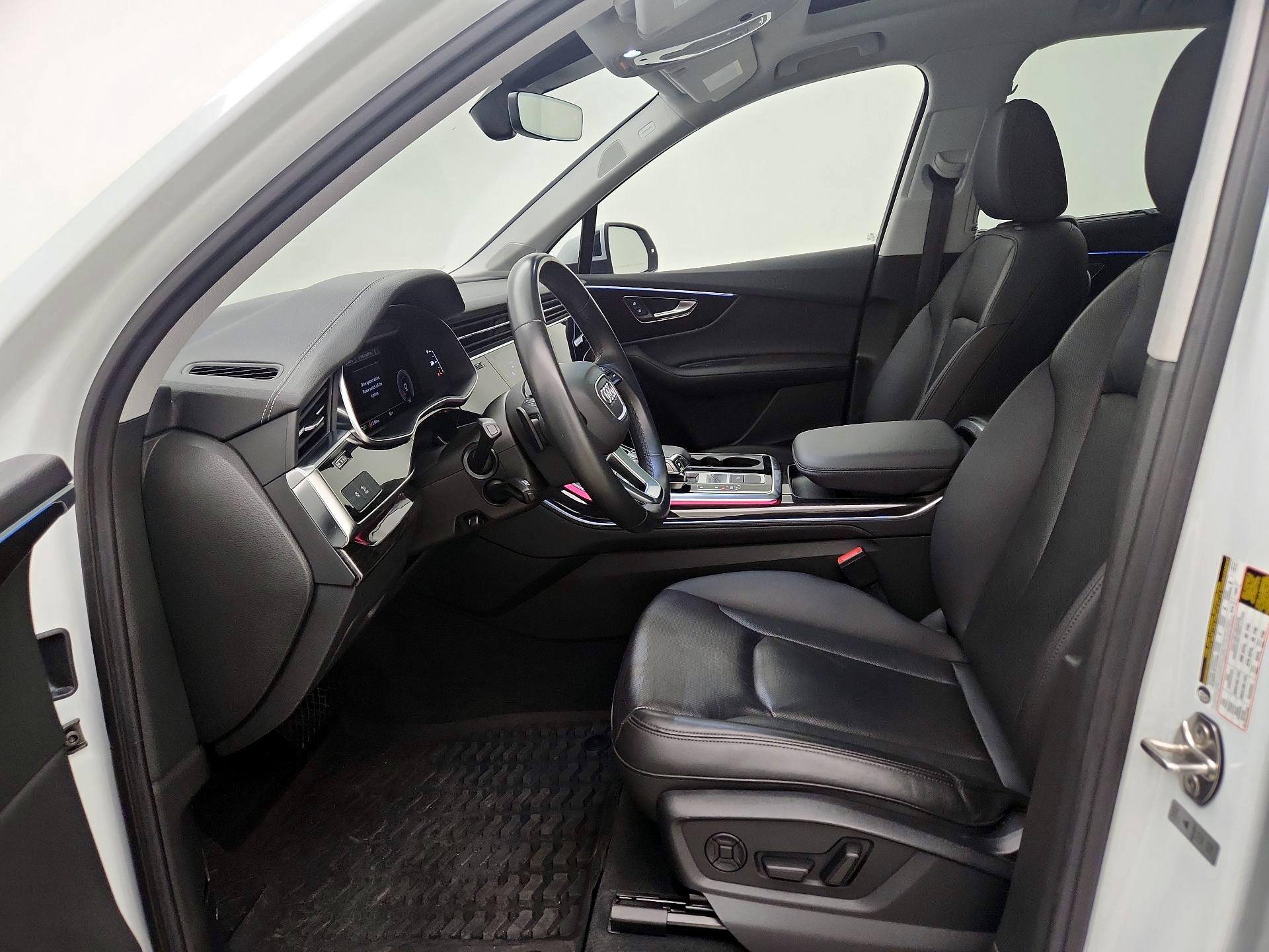 Thumbnail: 2023 Audi Q7 - 11