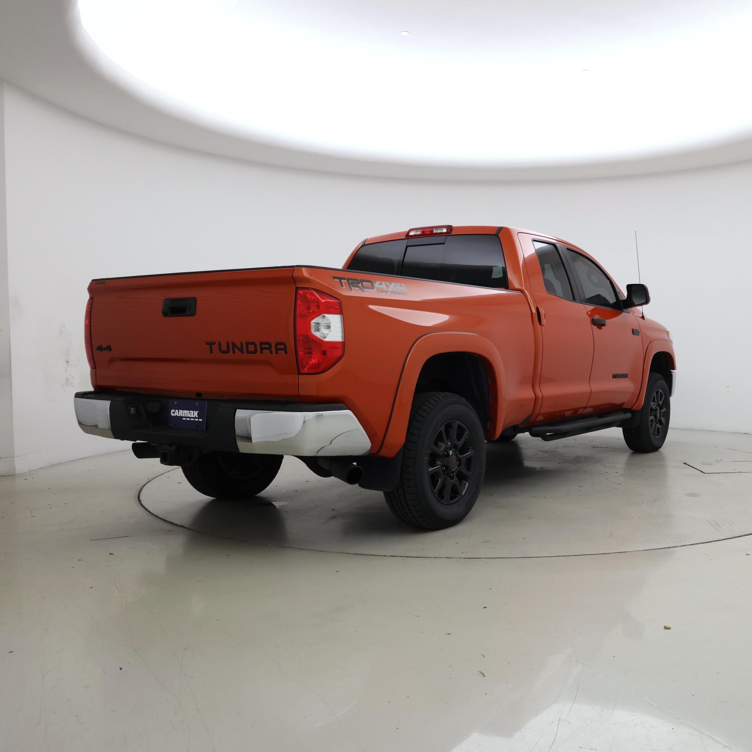 Thumbnail: 2017 Toyota Tundra - 8