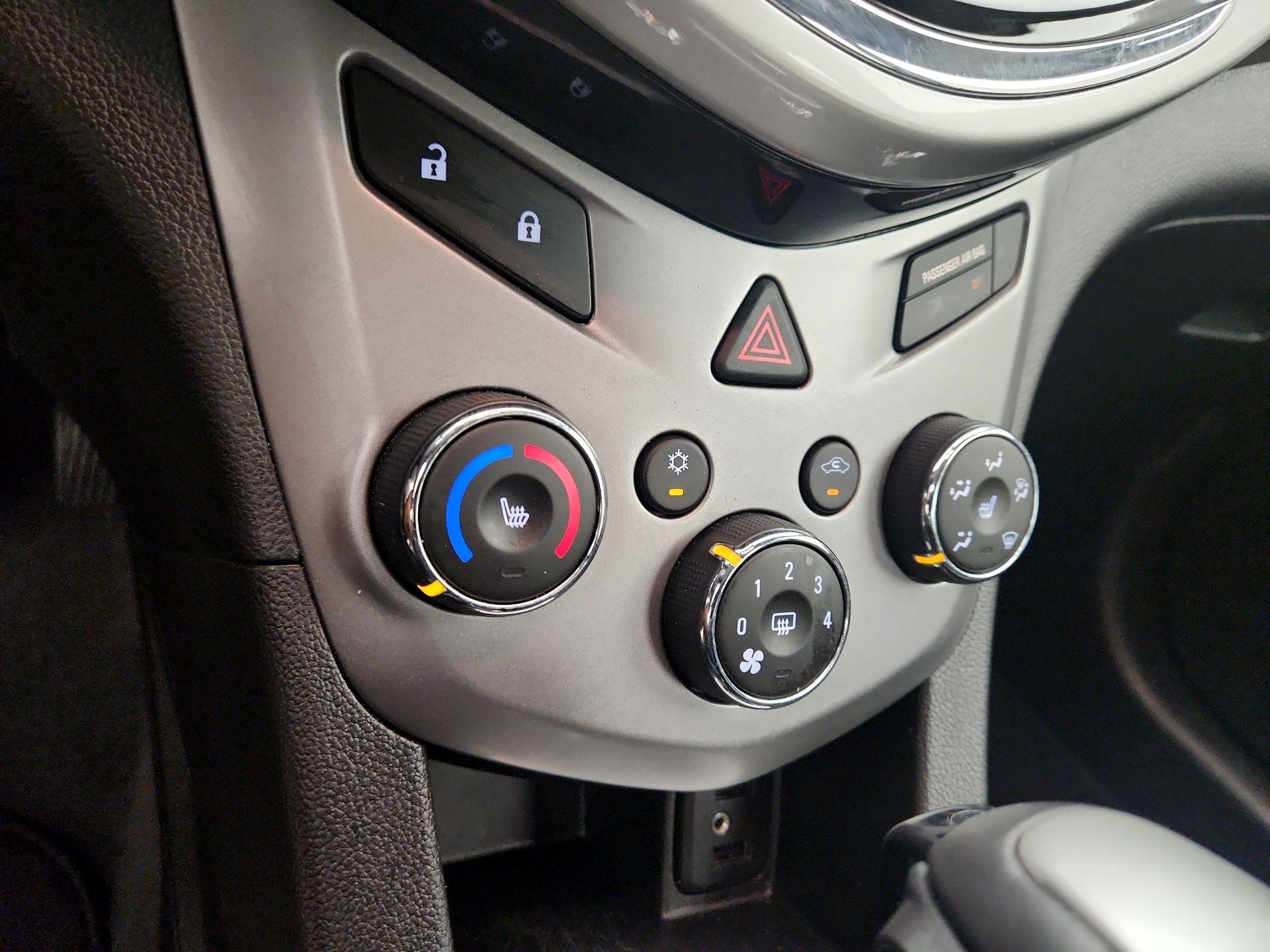 Thumbnail: 2019 Chevrolet Sonic - 16