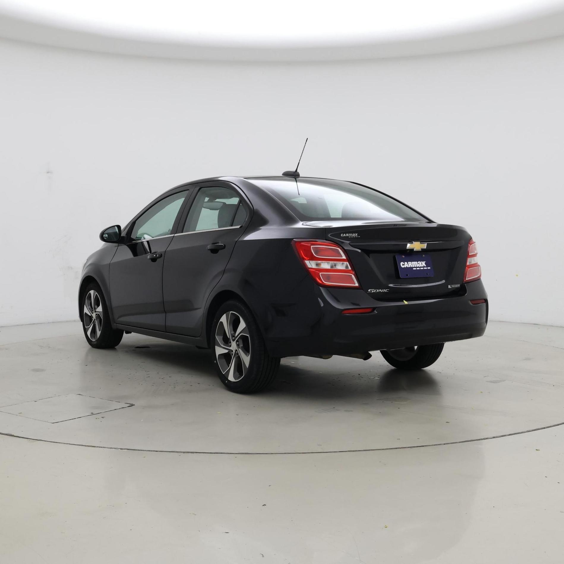 Thumbnail: 2019 Chevrolet Sonic - 2