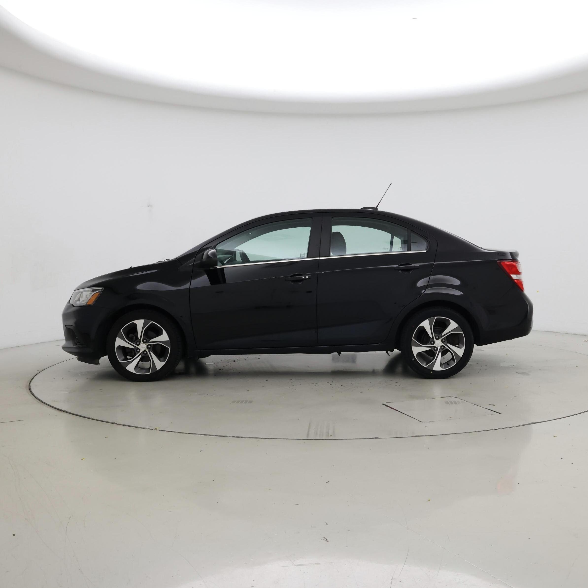Thumbnail: 2019 Chevrolet Sonic - 3