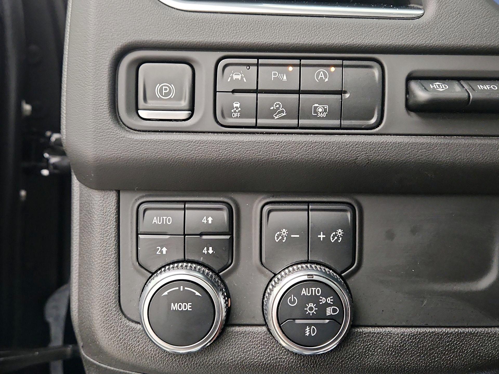 Thumbnail: 2023 GMC Yukon - 13