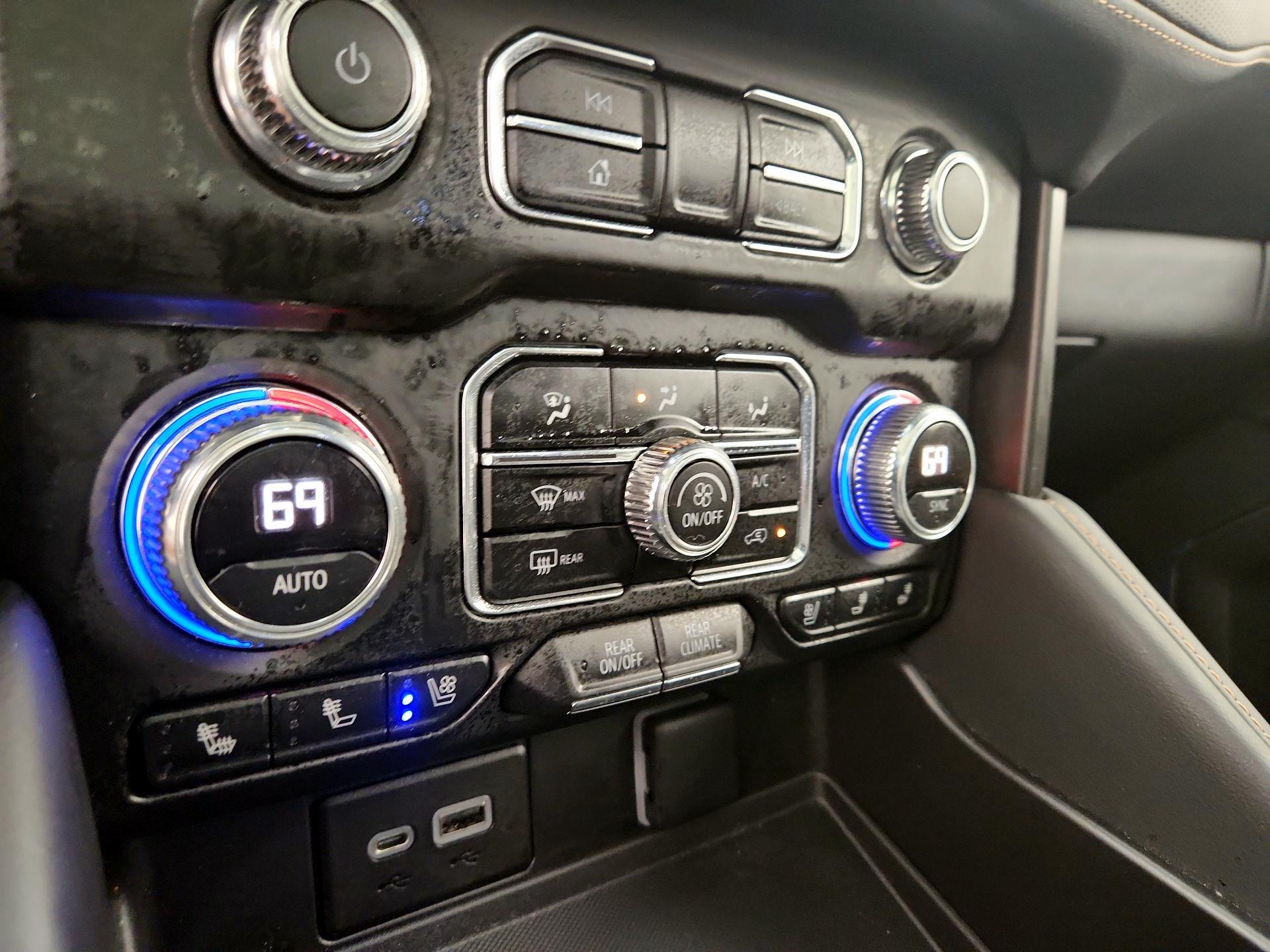 Thumbnail: 2023 GMC Yukon - 17