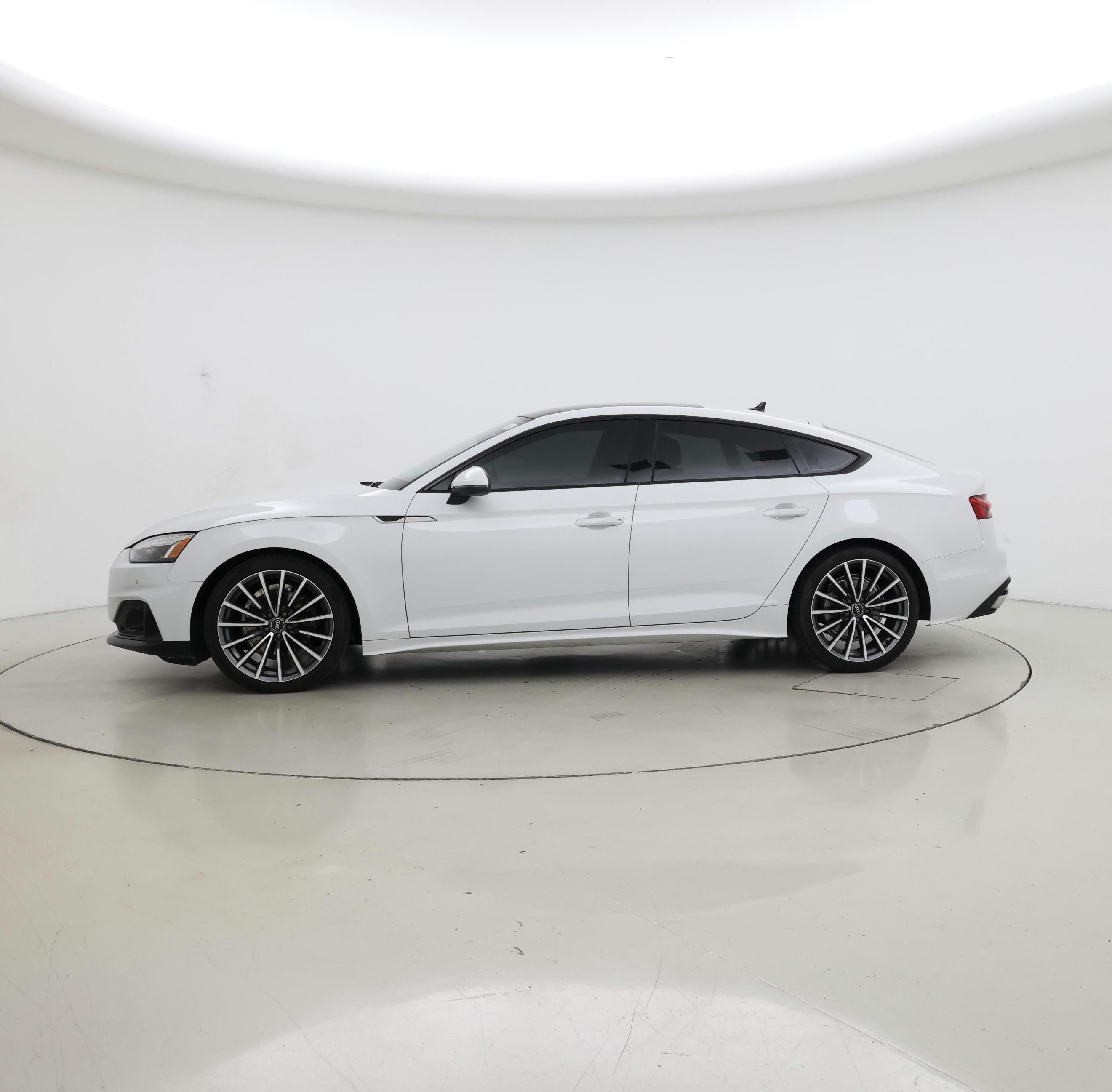 Thumbnail: 2022 Audi A5 - 3
