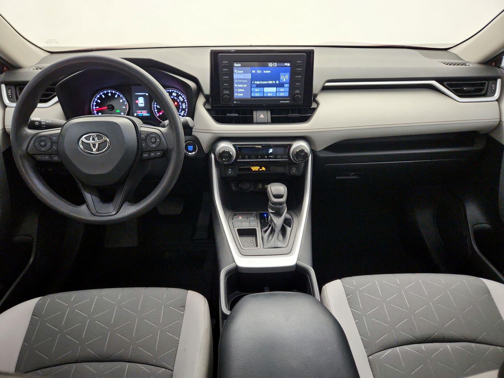 Thumbnail: 2022 Toyota RAV4 - 9