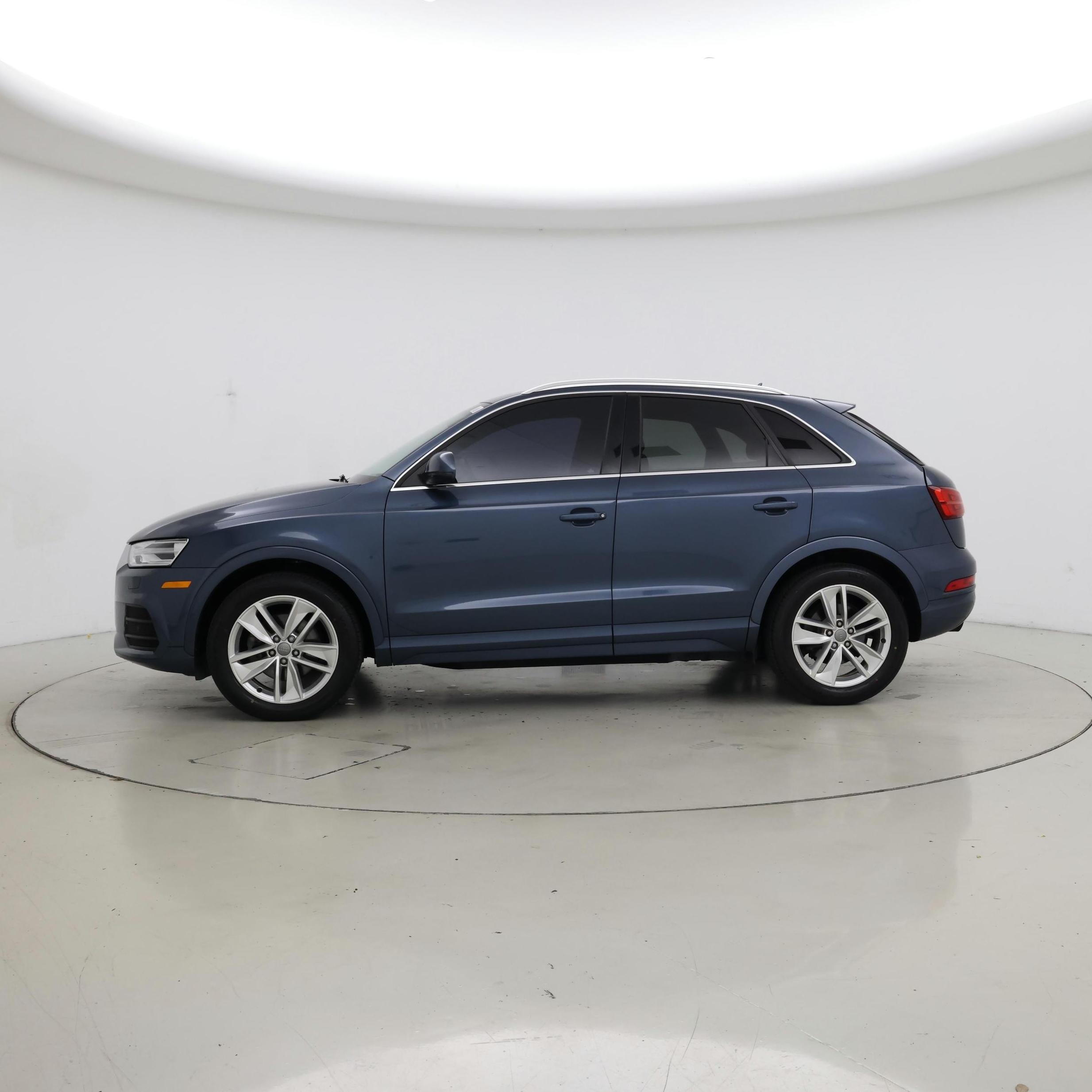 Thumbnail: 2017 Audi Q3 - 3