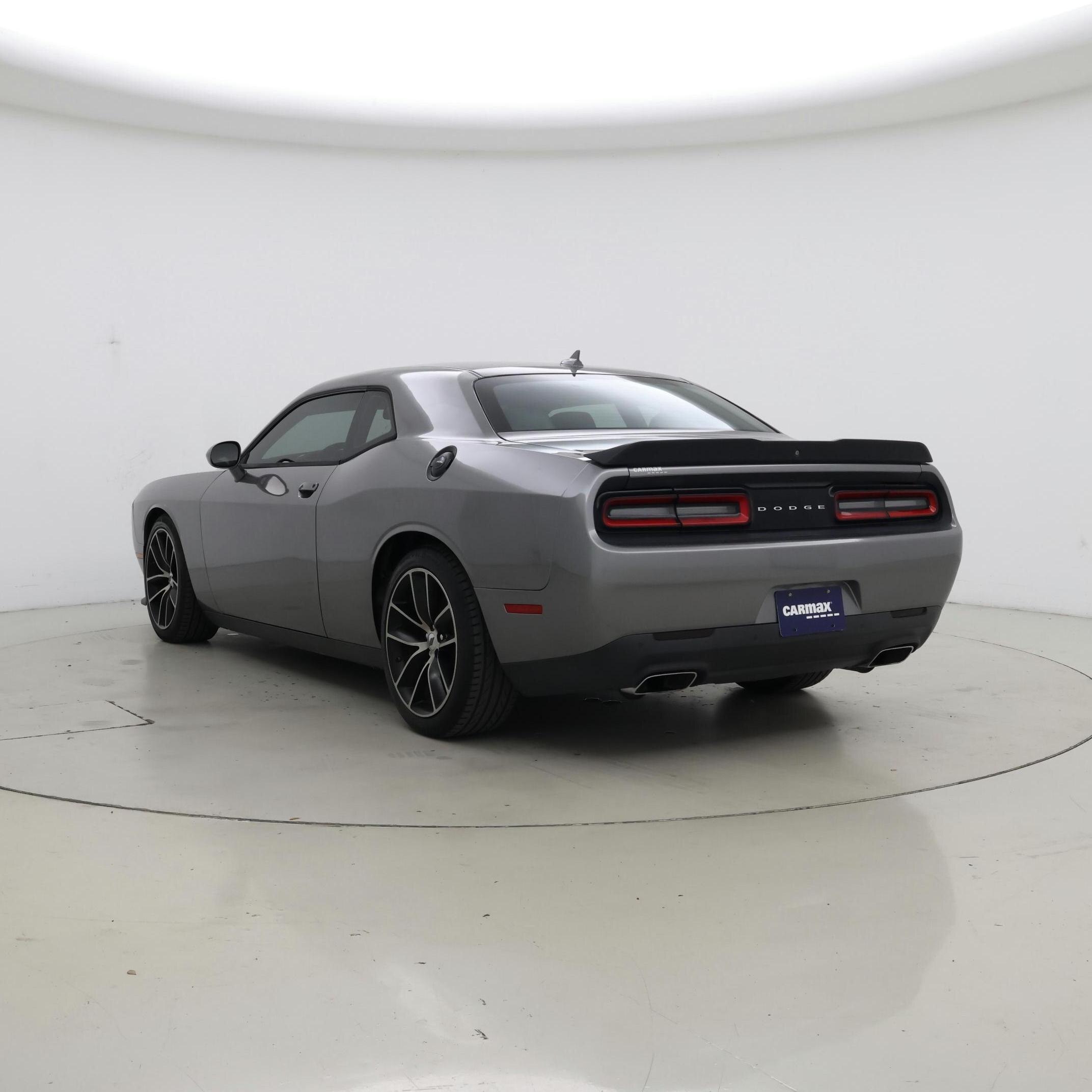Thumbnail: 2018 Dodge Challenger - 2