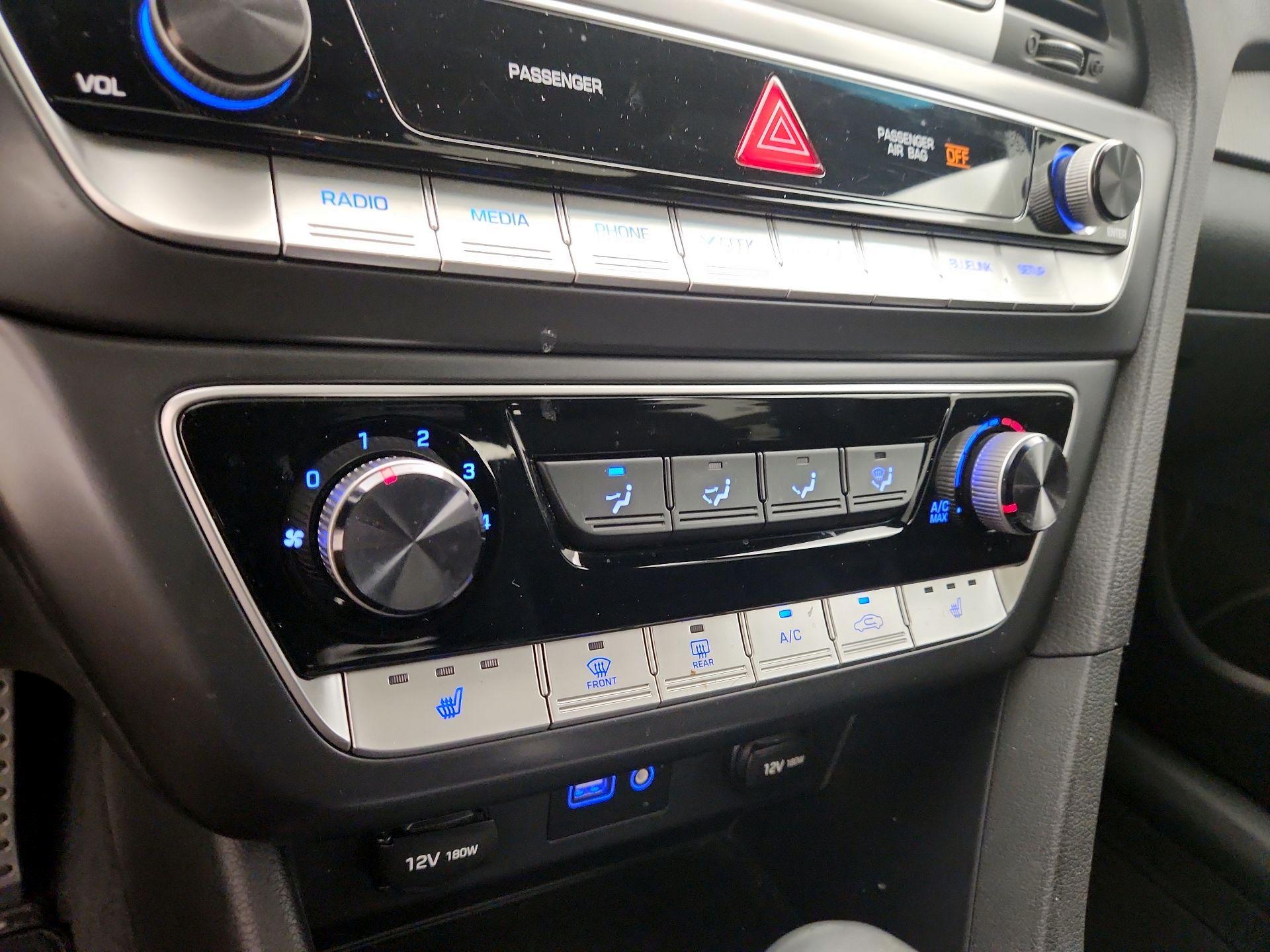 Thumbnail: 2018 Hyundai Sonata - 16