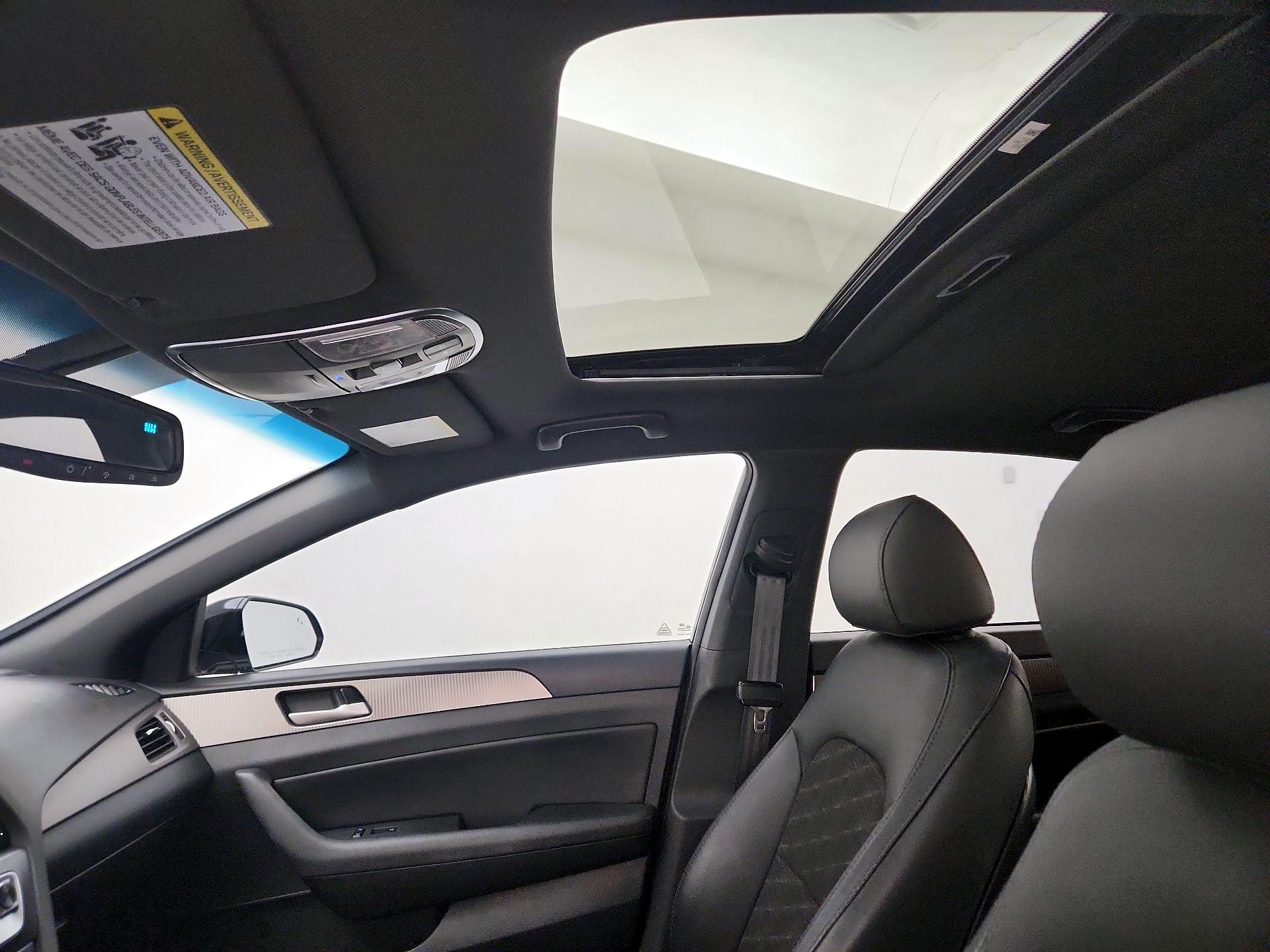 Thumbnail: 2018 Hyundai Sonata - 19