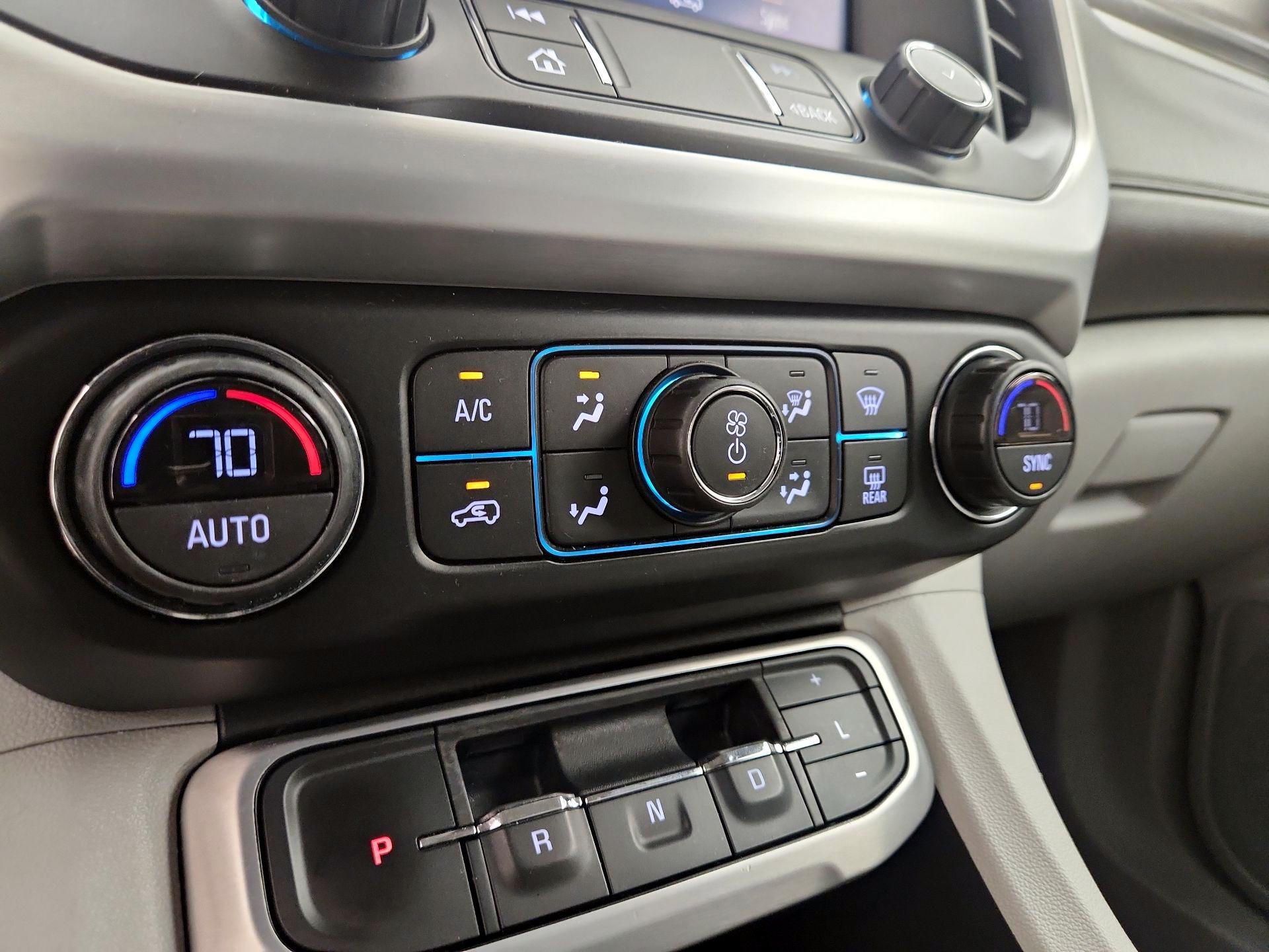 Thumbnail: 2021 GMC Acadia - 17